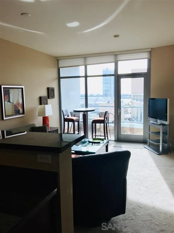 253 10th Avenue Unit 1205, San Diego, CA 92101 - Photo 5 of 20, San Diego, CA