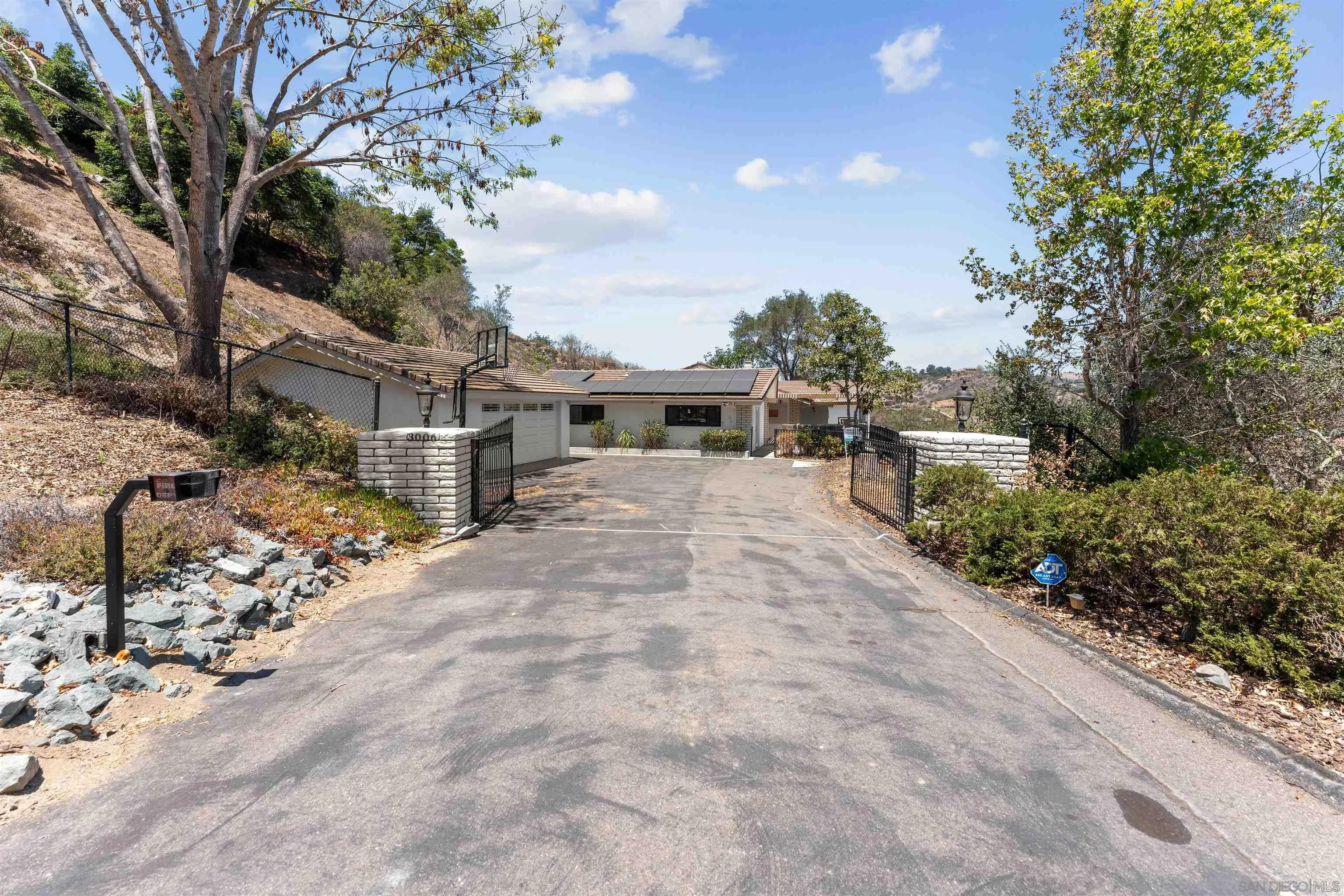 3006 Skycrest Drive, Fallbrook, CA 92028 - Photo 3 of 51, Fallbrook, CA