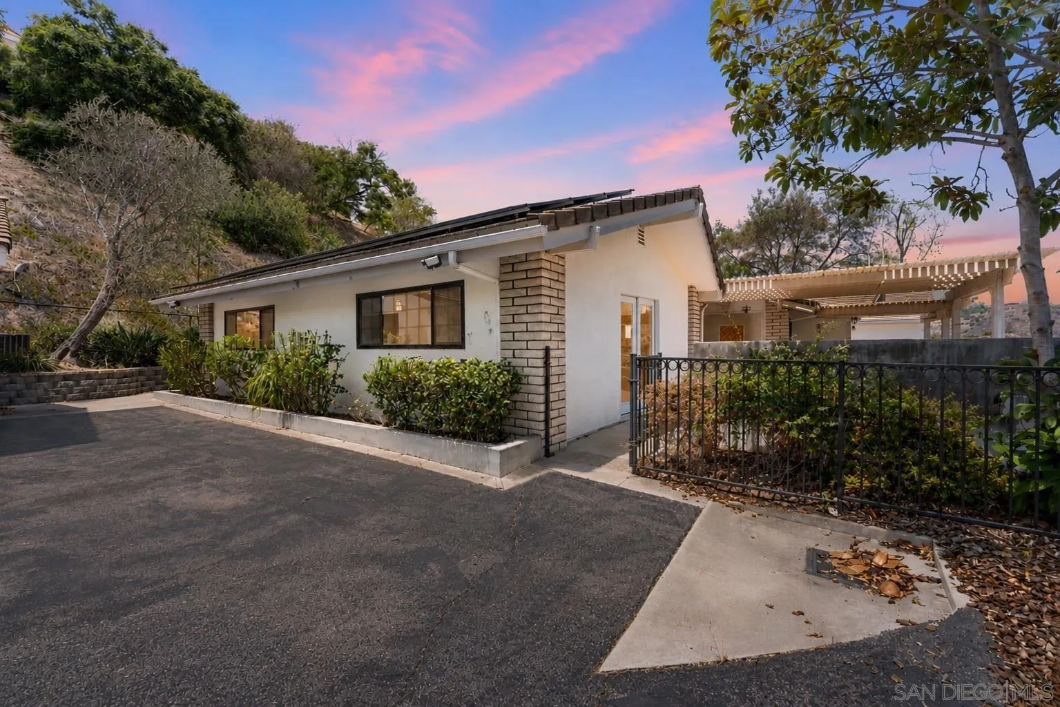 3006 Skycrest Drive, Fallbrook, CA 92028 - Photo 5 of 50, Fallbrook, CA