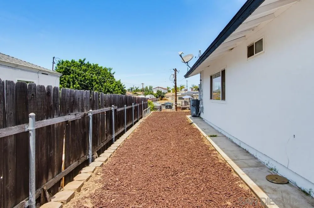 https://cdn.realtyfeed.com/cdn/127/260018297/0871b197450acb6701e7bb38e981dffa.webp