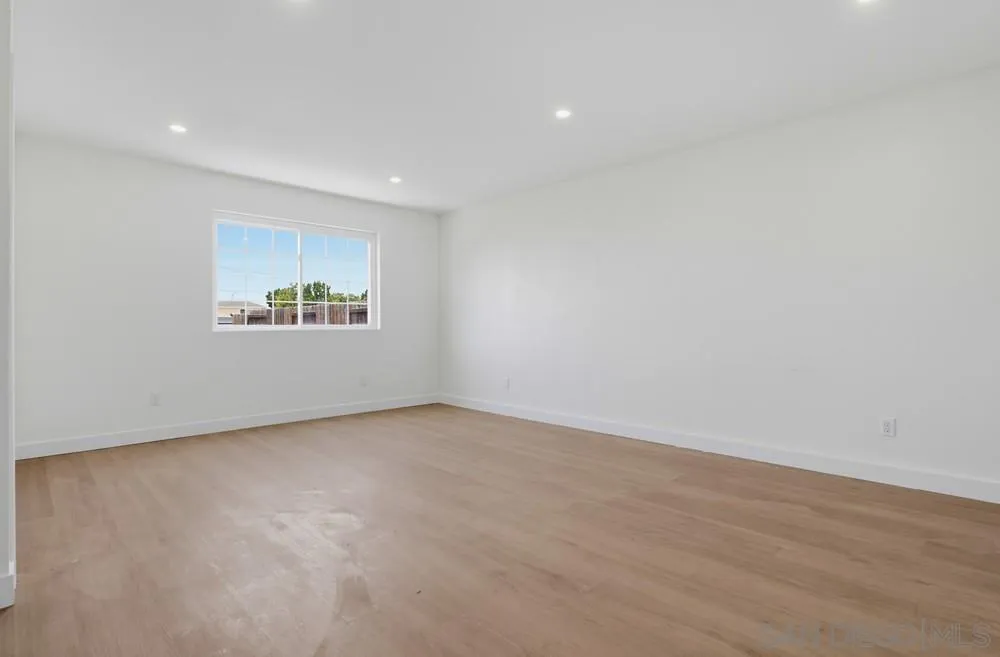 https://cdn.realtyfeed.com/cdn/127/260018297/14b6e01d9580a0a70e9c08c30f94e13d.webp