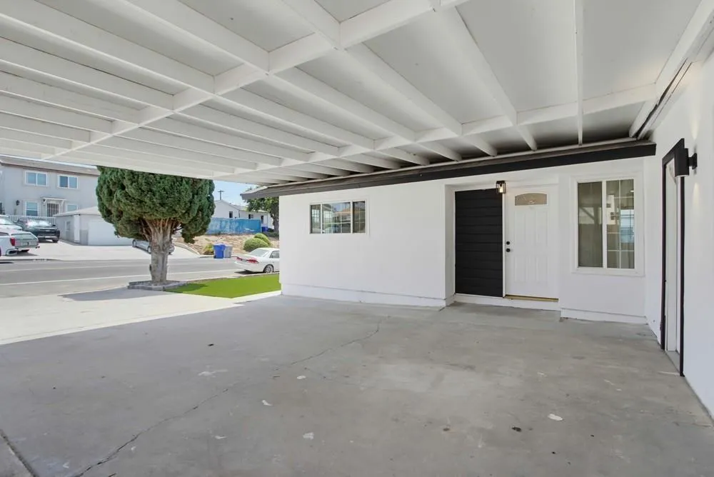 https://cdn.realtyfeed.com/cdn/127/260018297/1e11f2a0026525078f19332b040e4a22.webp