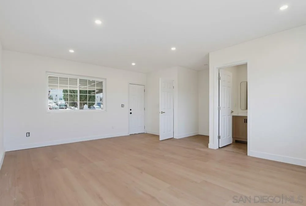 https://cdn.realtyfeed.com/cdn/127/260018297/38e97198fd9bfed4518ddae8b7f294be.webp