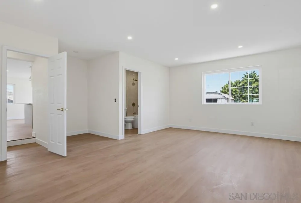 https://cdn.realtyfeed.com/cdn/127/260018297/46d0d87bf4bfc2dec656e2ee7e8bdd57.webp
