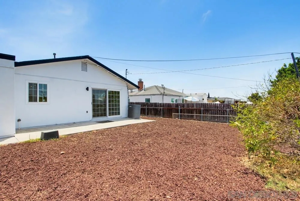 https://cdn.realtyfeed.com/cdn/127/260018297/7425417a55c339639f5dc9df4f98fbea.webp