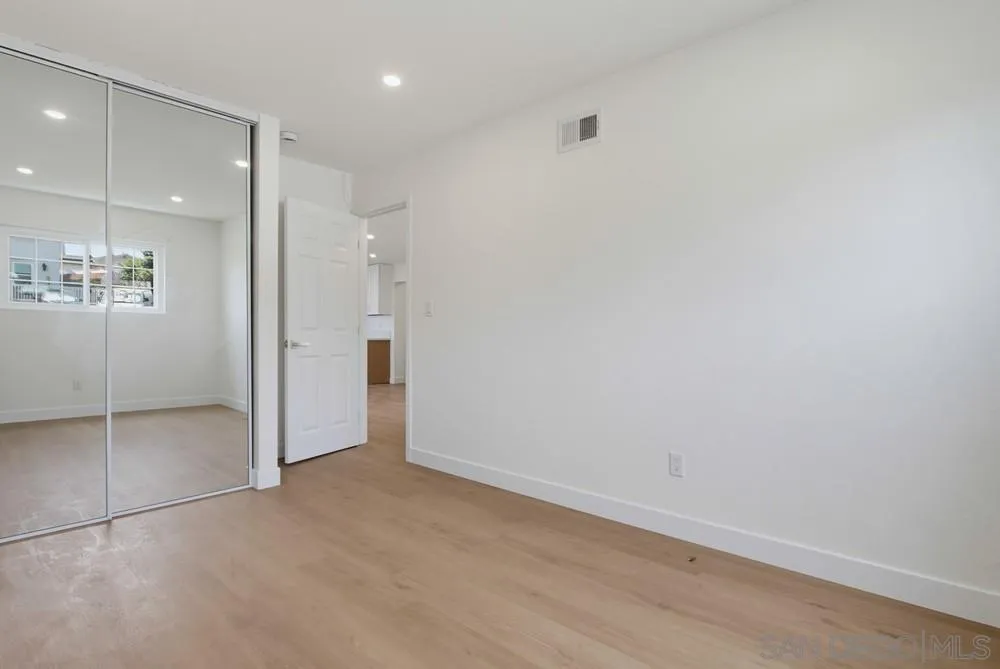 https://cdn.realtyfeed.com/cdn/127/260018297/87199517651cf94e56a10a0702e6c3e3.webp