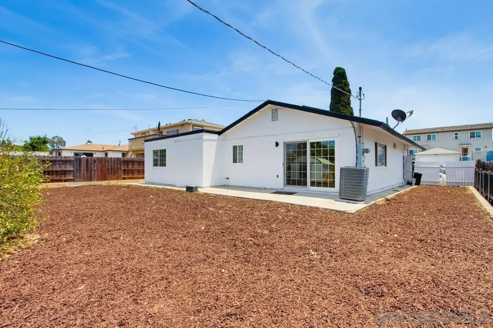 https://cdn.realtyfeed.com/cdn/127/260018297/f856b648175ce8160484ba4e1b80bae4.webp