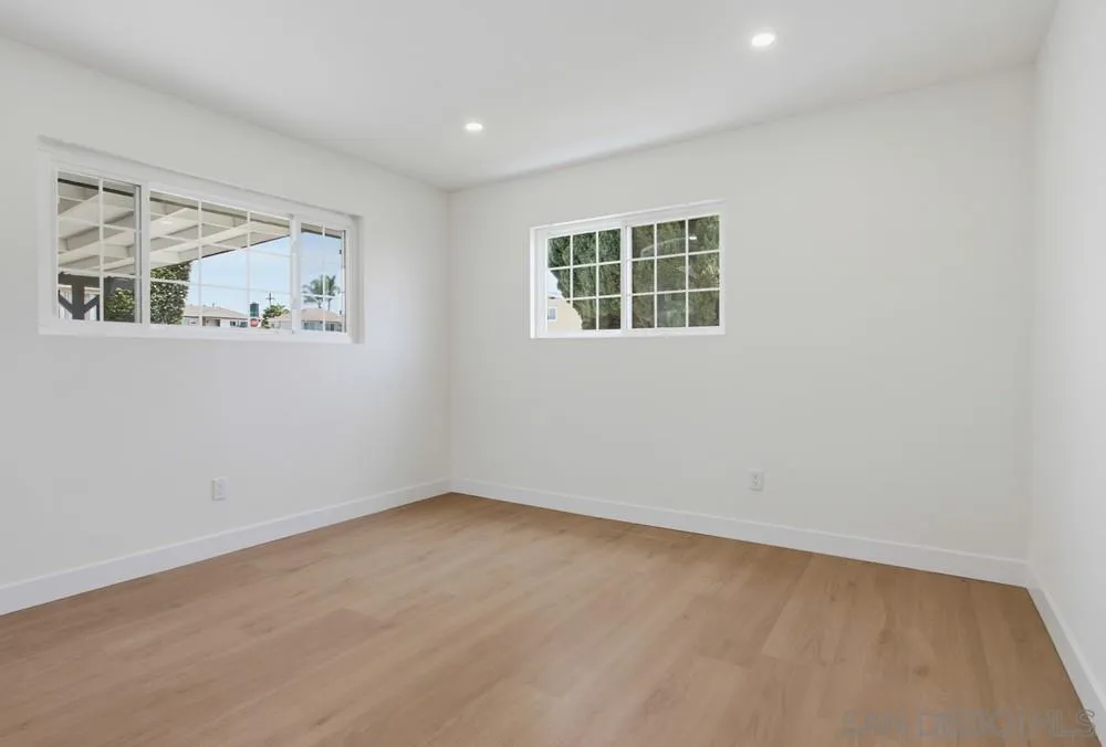 https://cdn.realtyfeed.com/cdn/127/260018297/f97b5030257654ee5105cd69ec42ba97.webp