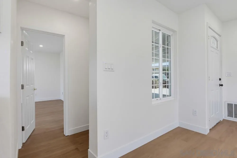 https://cdn.realtyfeed.com/cdn/127/260018297/ffbd166cf8e08f292f9956b7ca12d5a7.webp