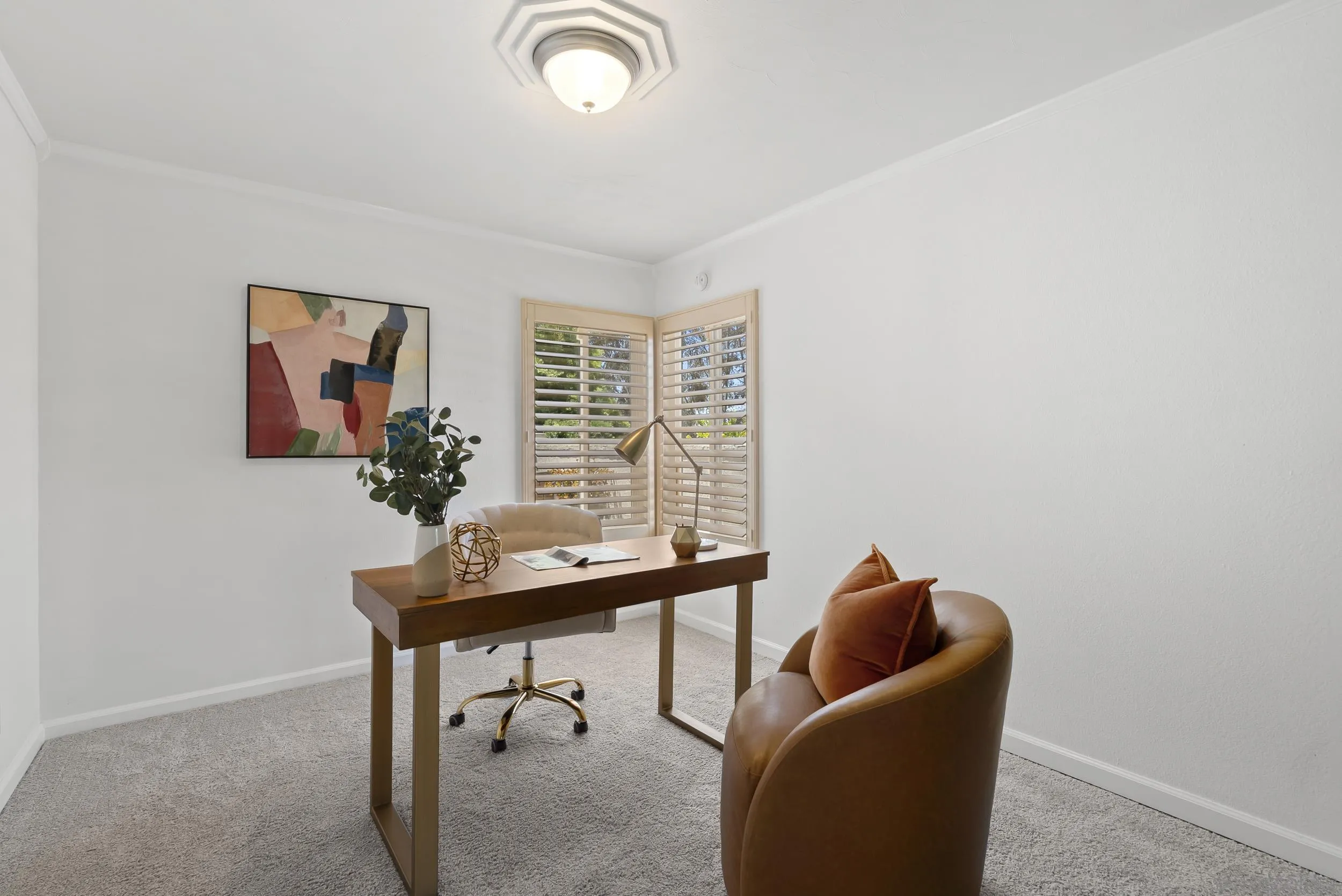 https://cdn.realtyfeed.com/cdn/127/260018299/8b0d0d918db5086a6c3a4e211d24dc52.webp