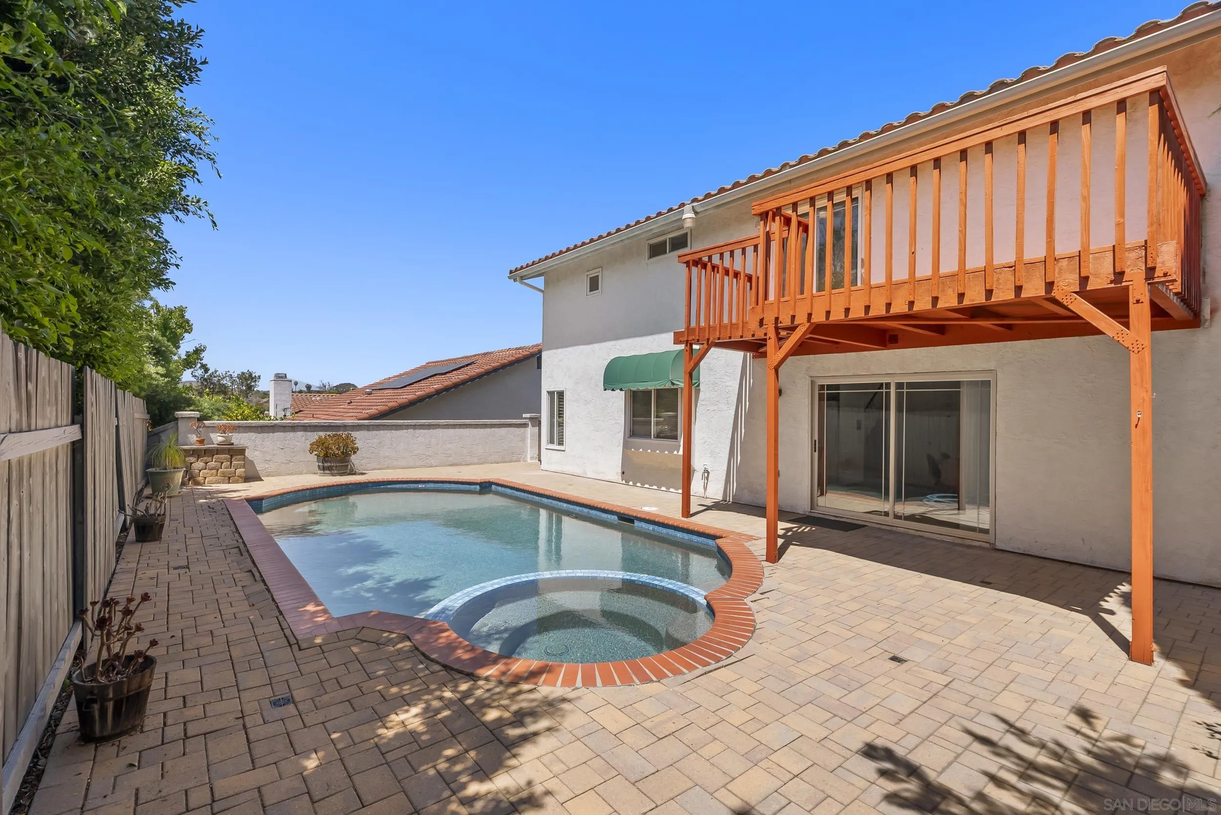 https://cdn.realtyfeed.com/cdn/127/260018299/ac1ff4b52c988ee8bd2eda0e3c43b5eb.webp