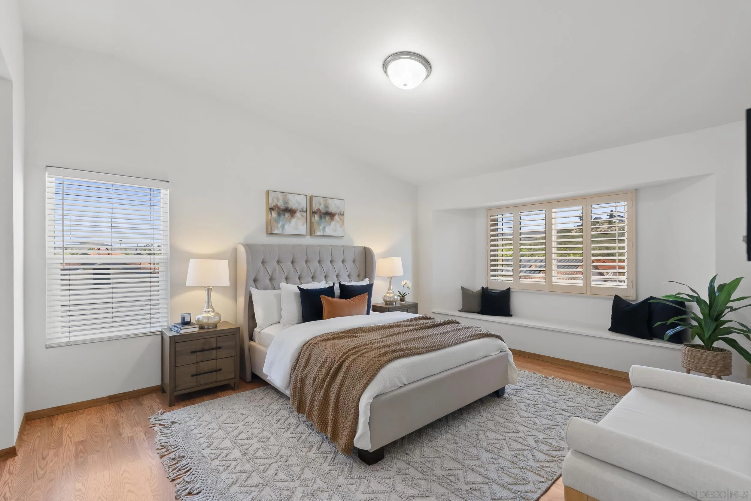 https://cdn.realtyfeed.com/cdn/127/260018299/d09d07248854f0805eccc1a07a91f72f.webp