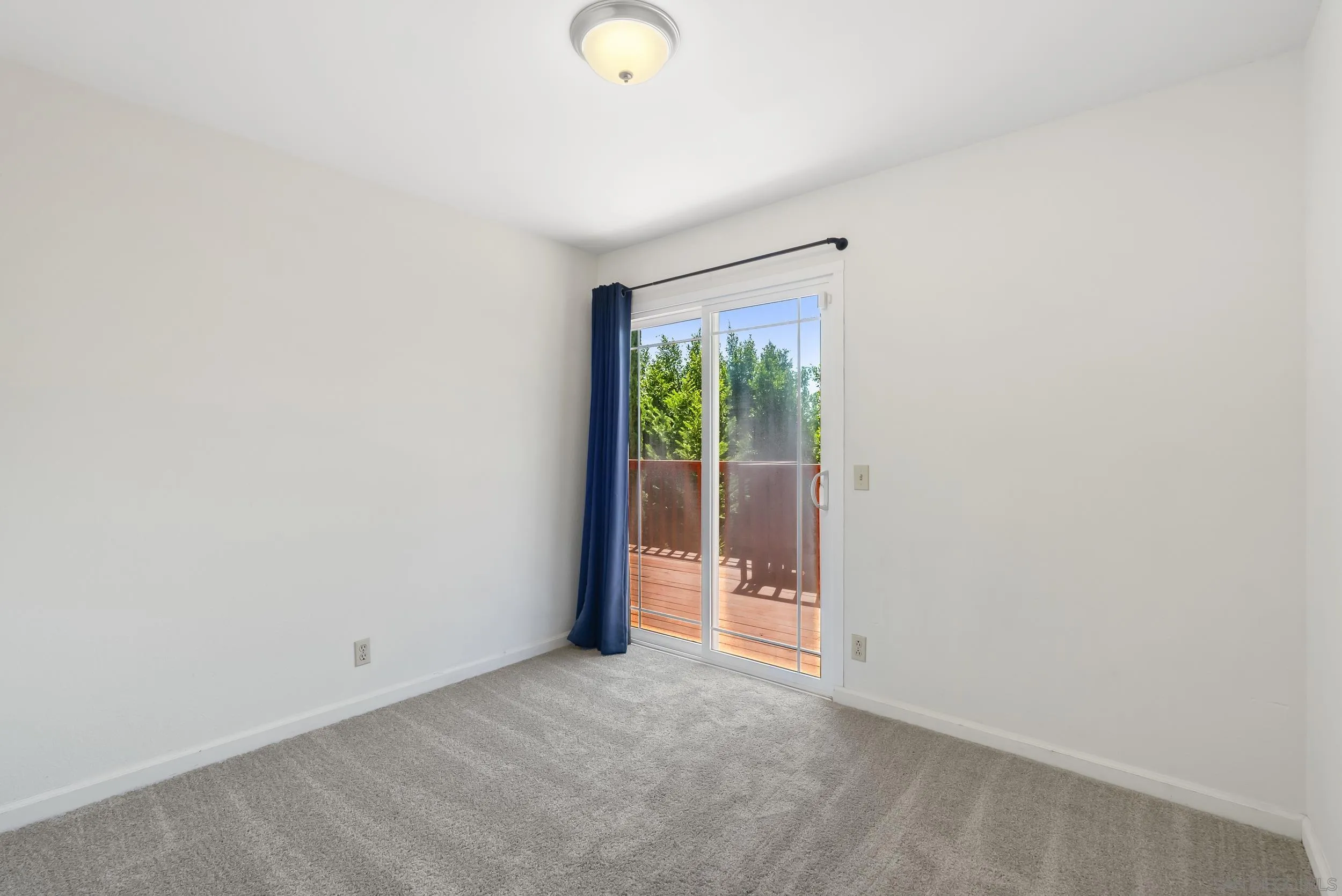 https://cdn.realtyfeed.com/cdn/127/260018299/d6917fe686ddb5855b5509908da087cb.webp