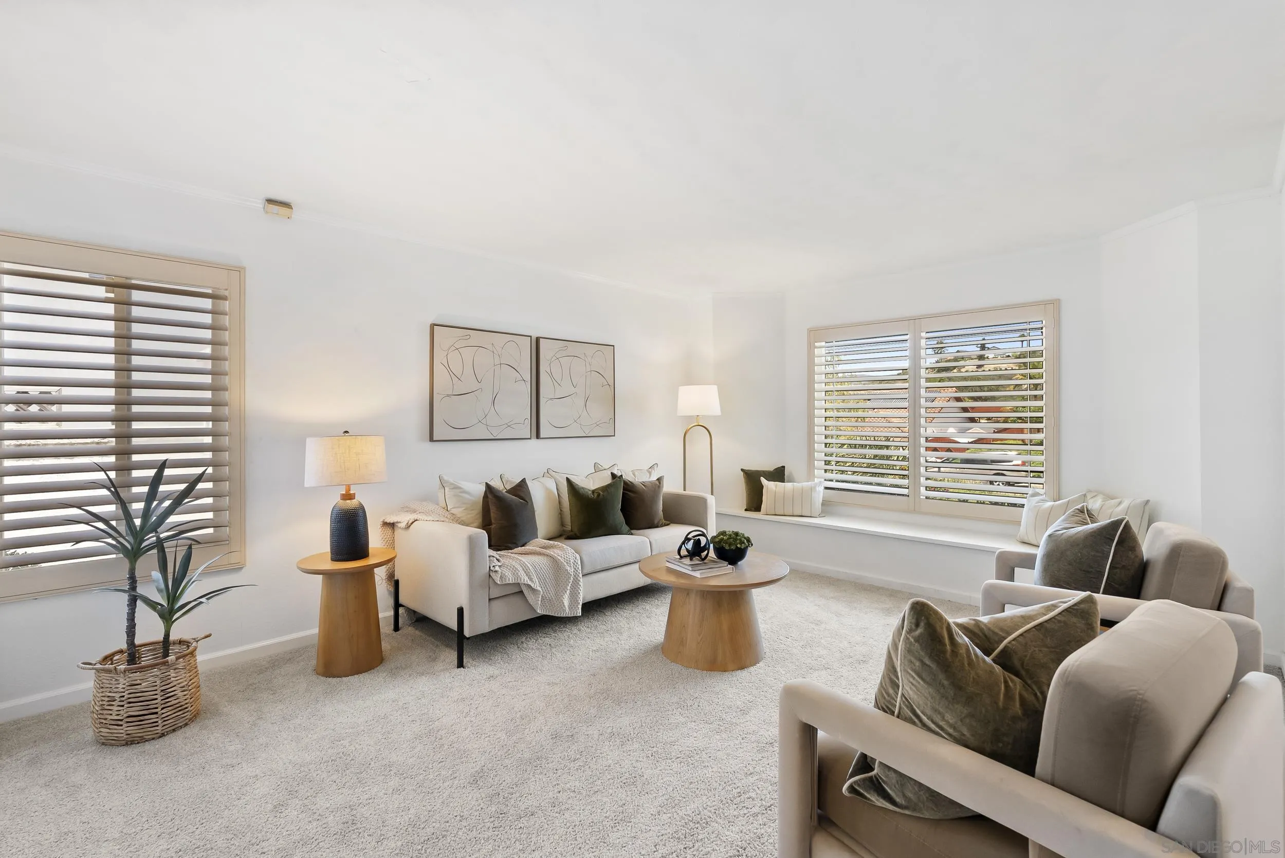 https://cdn.realtyfeed.com/cdn/127/260018299/dbe90e119b1faa8d9ee9935132c96370.webp