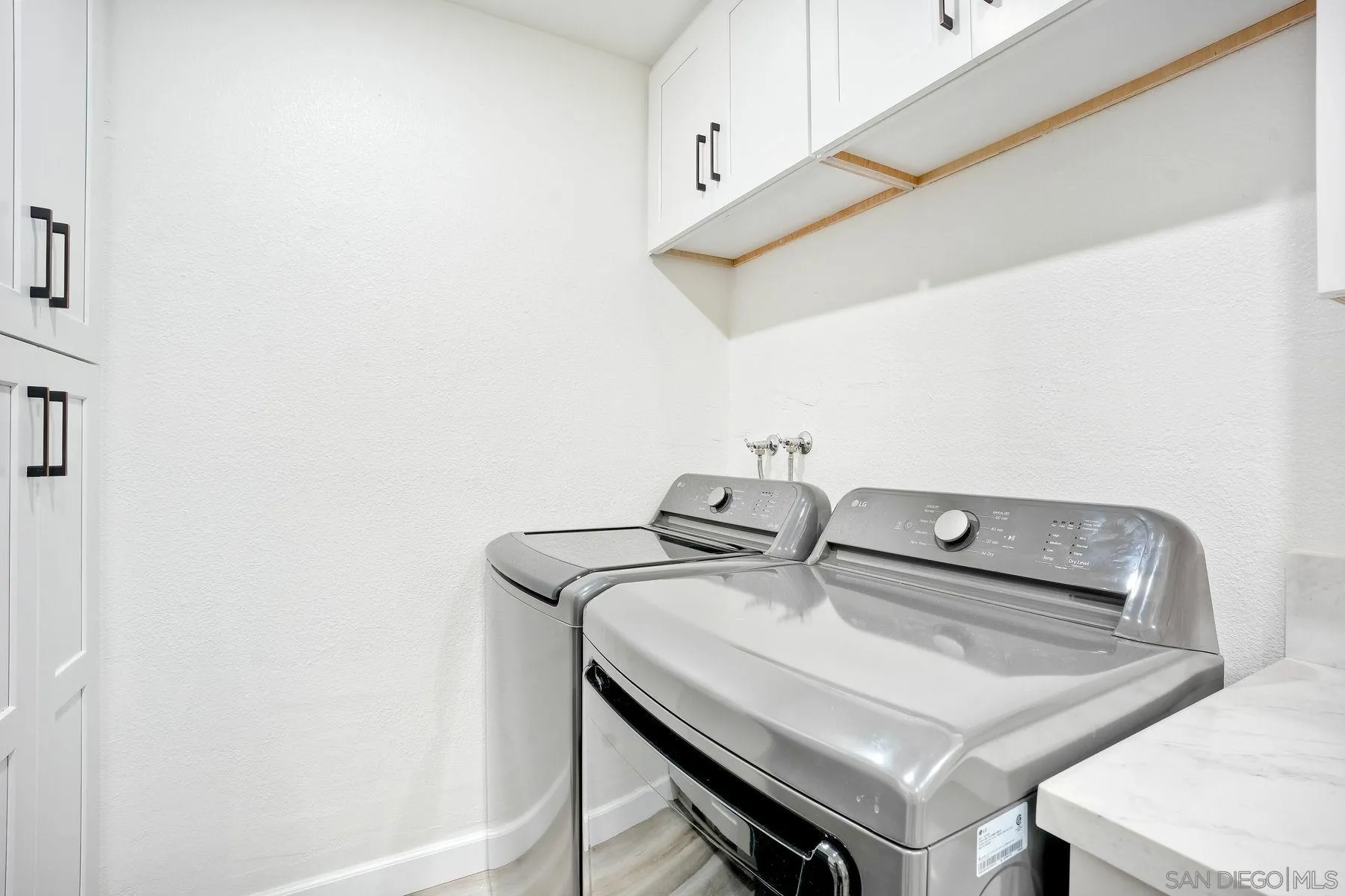 Photo #11: 260018300 Listing: Photo #11