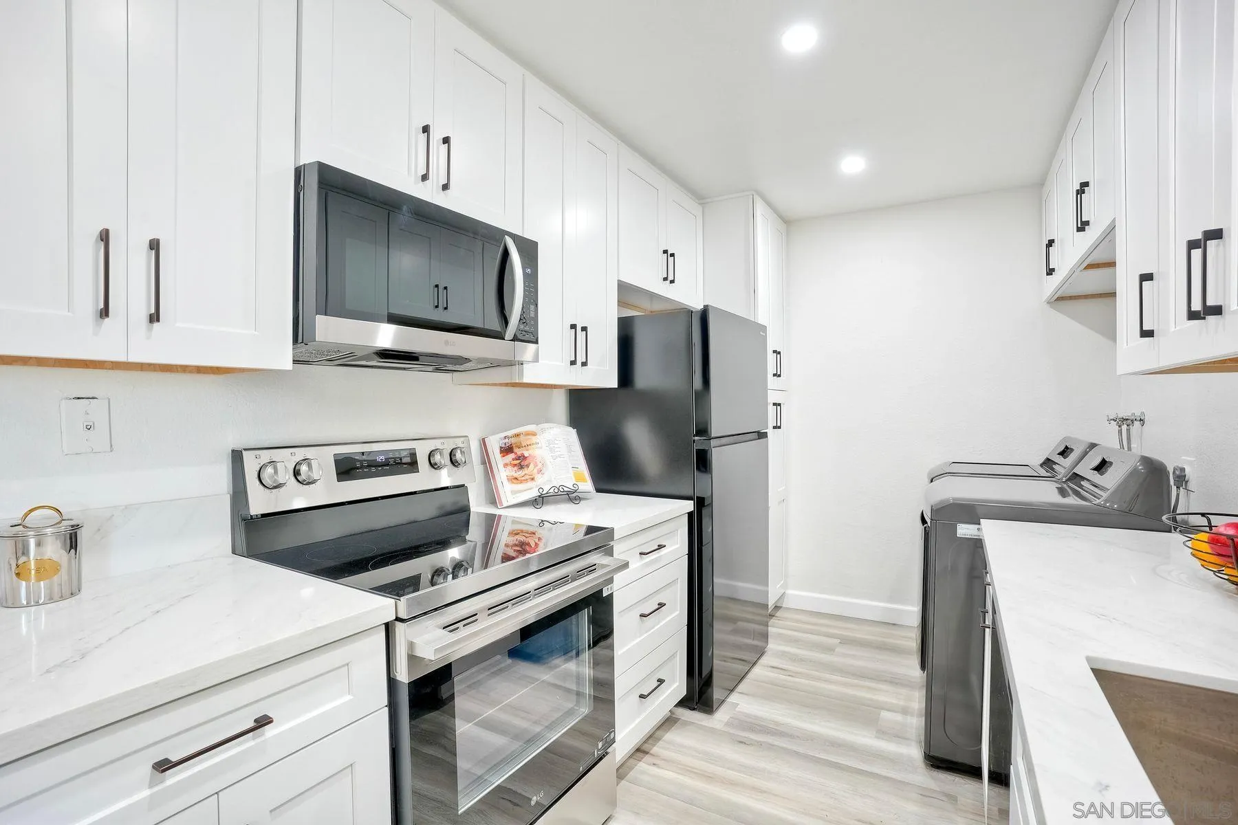 Photo #10: 260018300 Listing: Photo #10