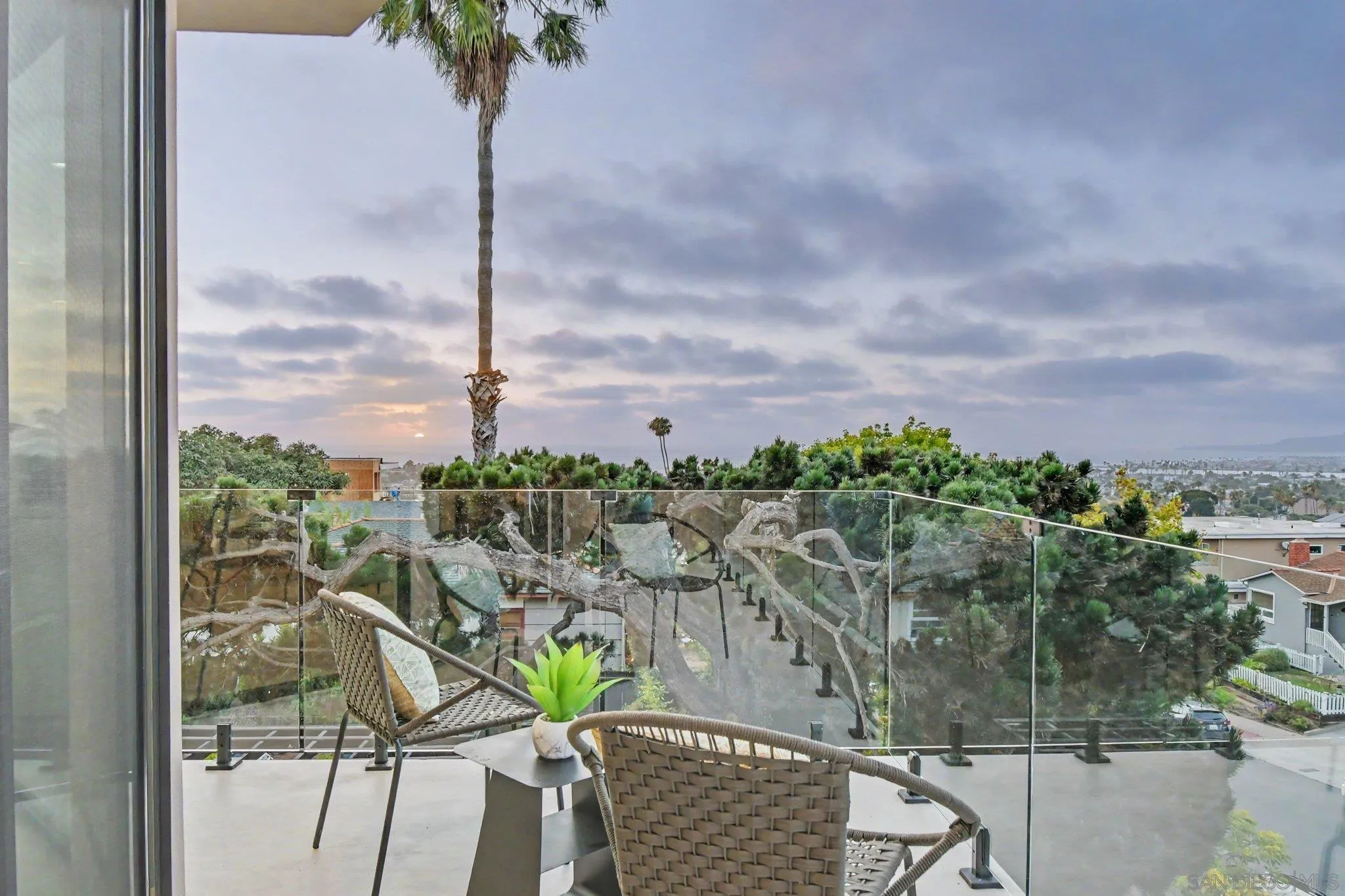 4549 Newport Ave, San Diego, CA 92107 - Photo 4 of 47, San Diego, CA