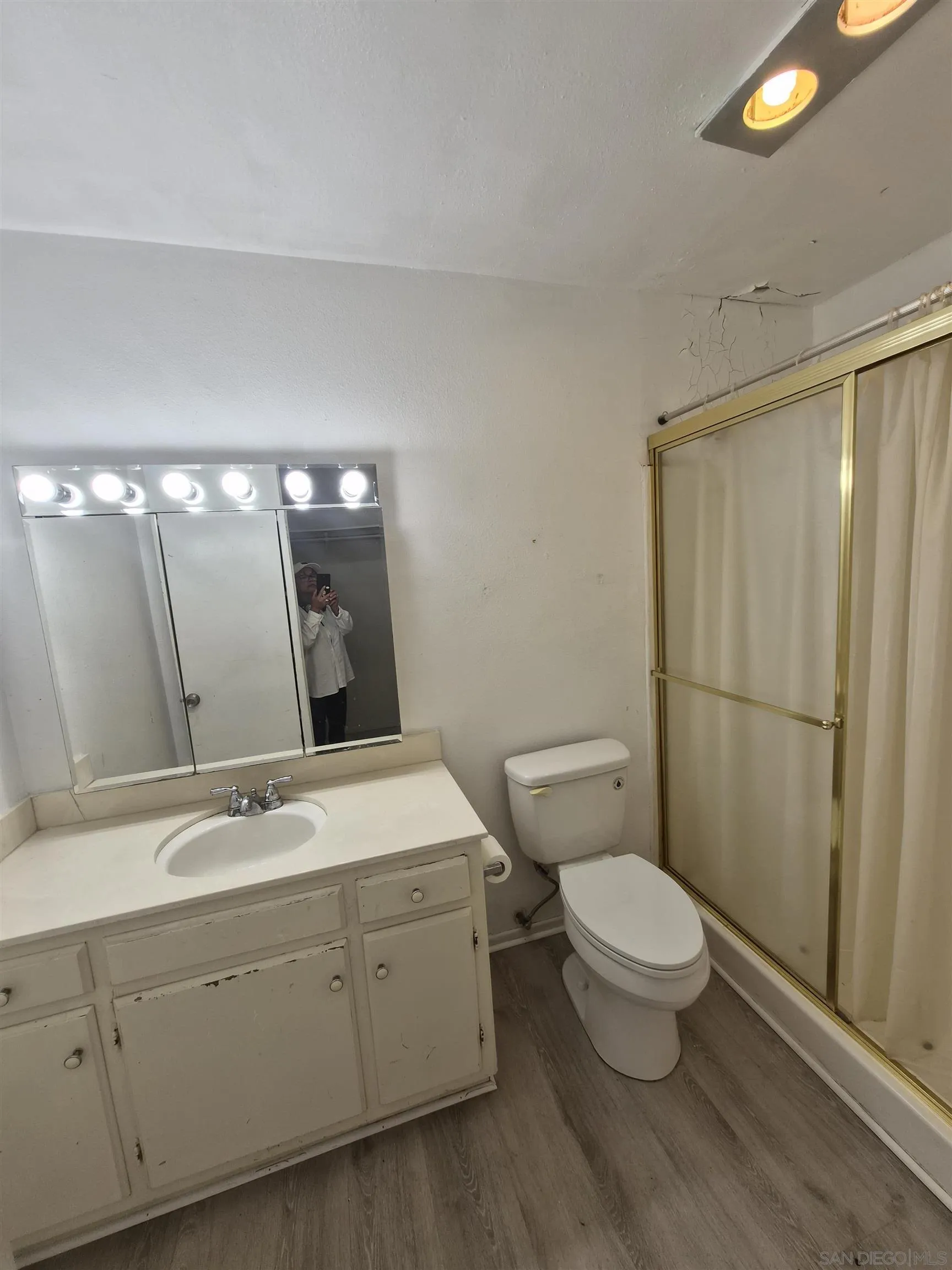 Photo #9: 260018306 Listing: Photo #9
