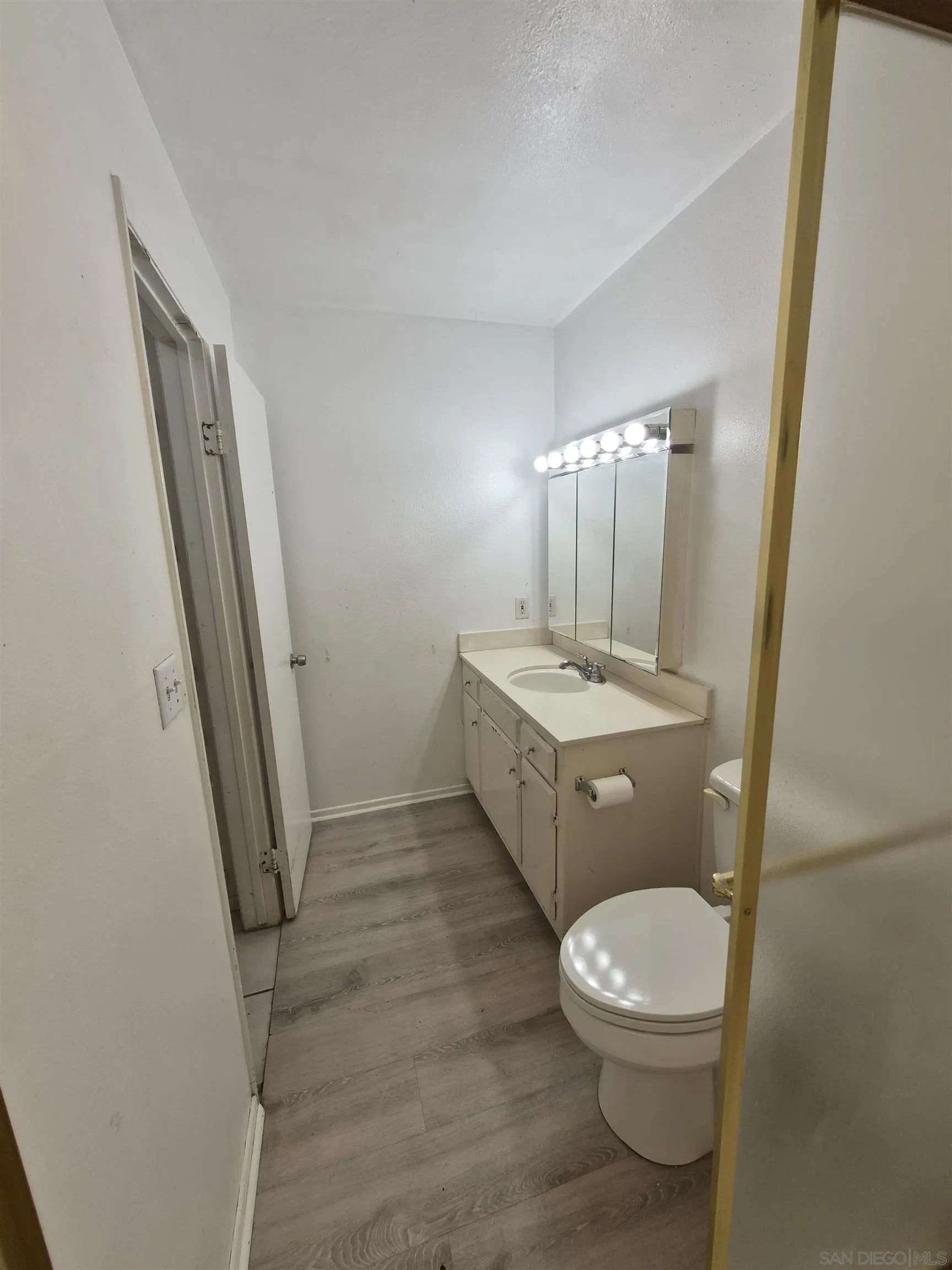 Photo #10: 260018306 Listing: Photo #10