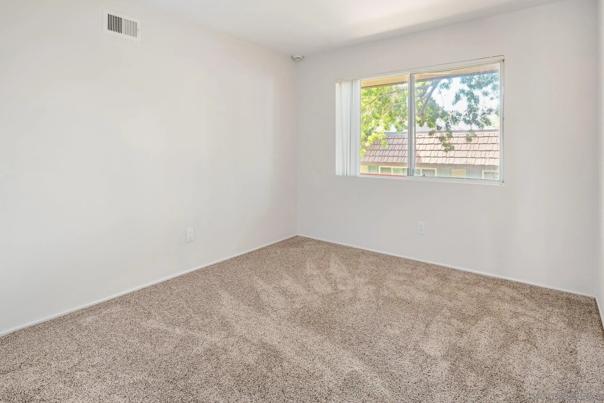 Photo #27: 260018315 Listing: Photo #27