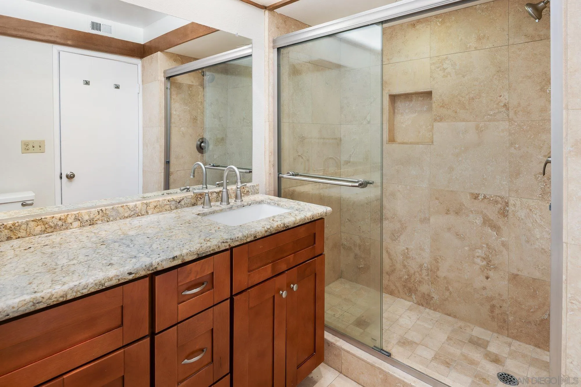 Photo #23: 260018315 Listing: Photo #23
