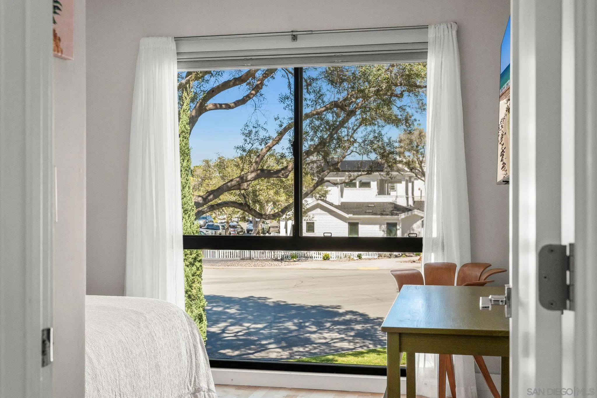 https://cdn.realtyfeed.com/cdn/127/260018335/319761875d327e10907d19cbef0e2f6a.webp