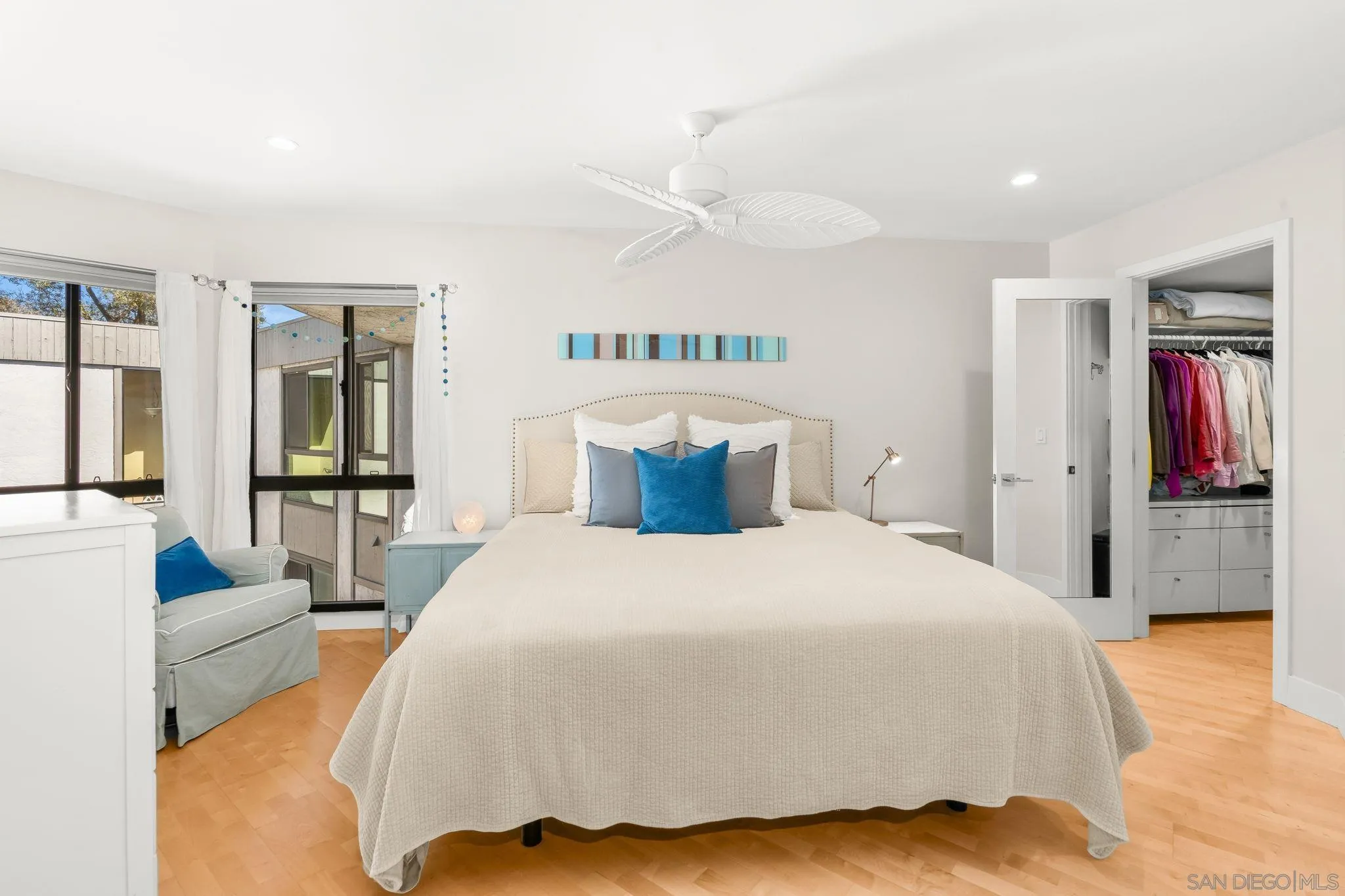 https://cdn.realtyfeed.com/cdn/127/260018335/d2e74245478d64023d49c895890586bb.webp