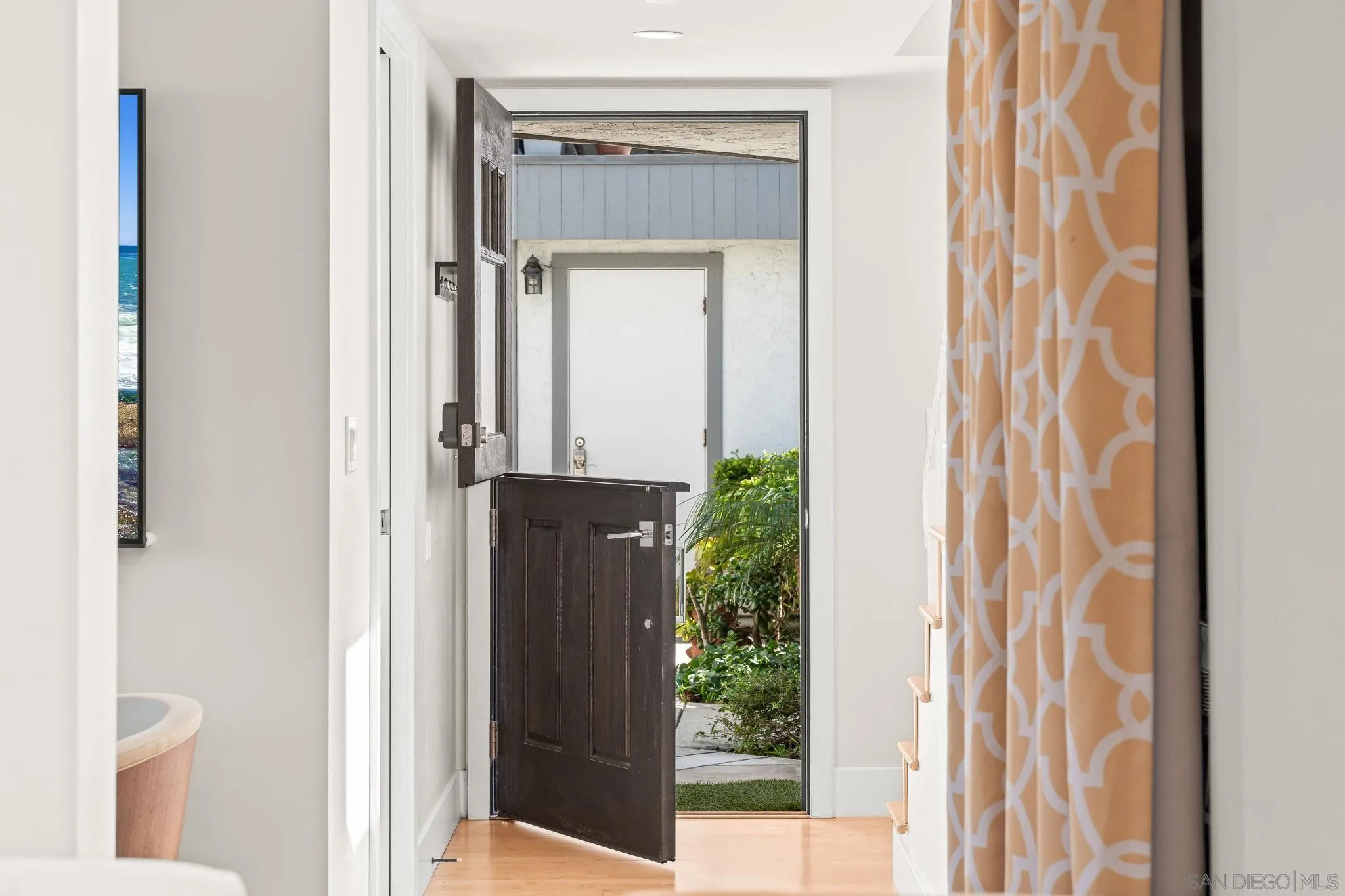 https://cdn.realtyfeed.com/cdn/127/260018335/e4fdc84e1407dfca8d8f7814133e4387.webp