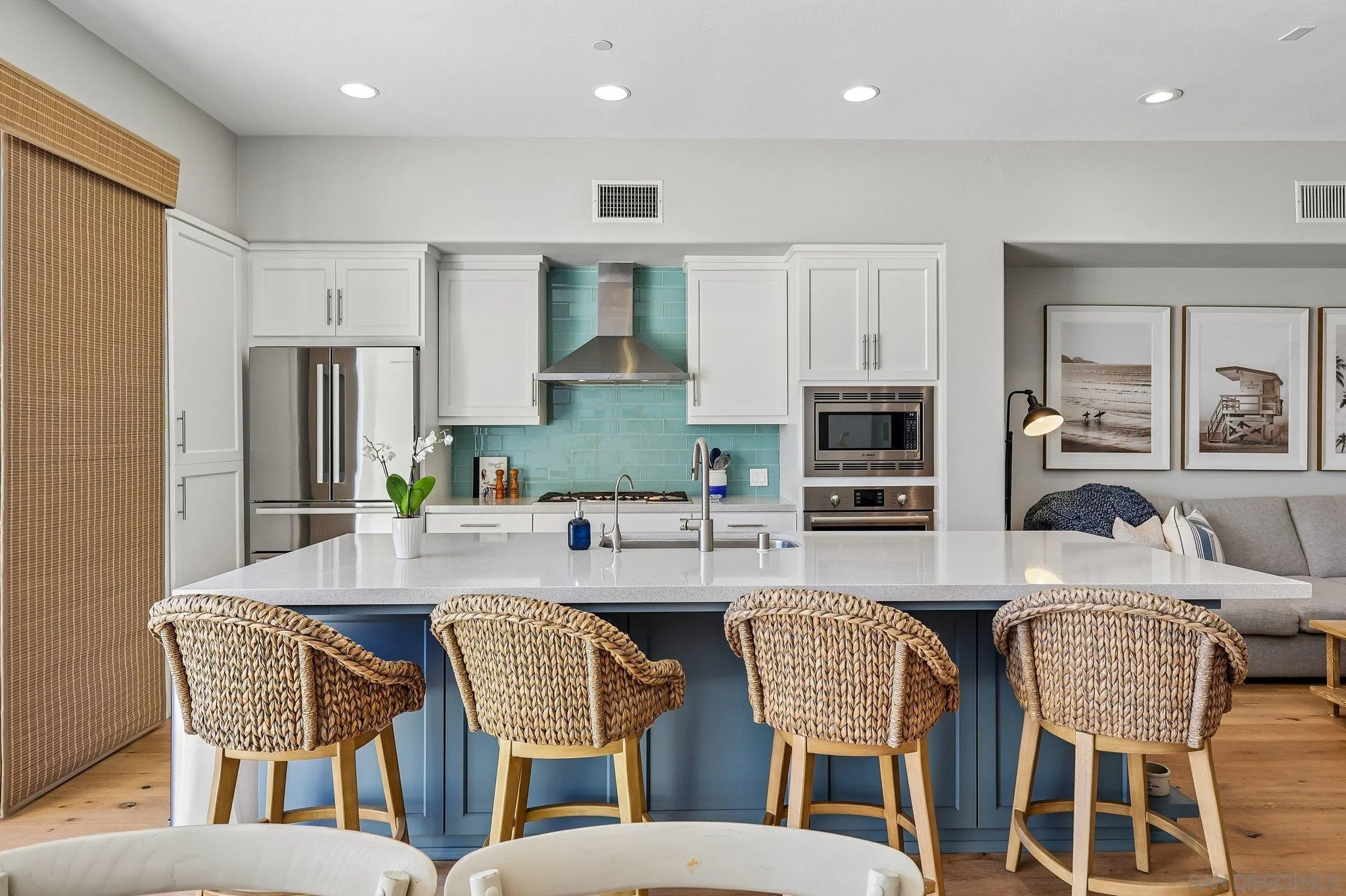 https://cdn.realtyfeed.com/cdn/127/260018340/010e71f68b2ec633e1677689a57c6b69.webp