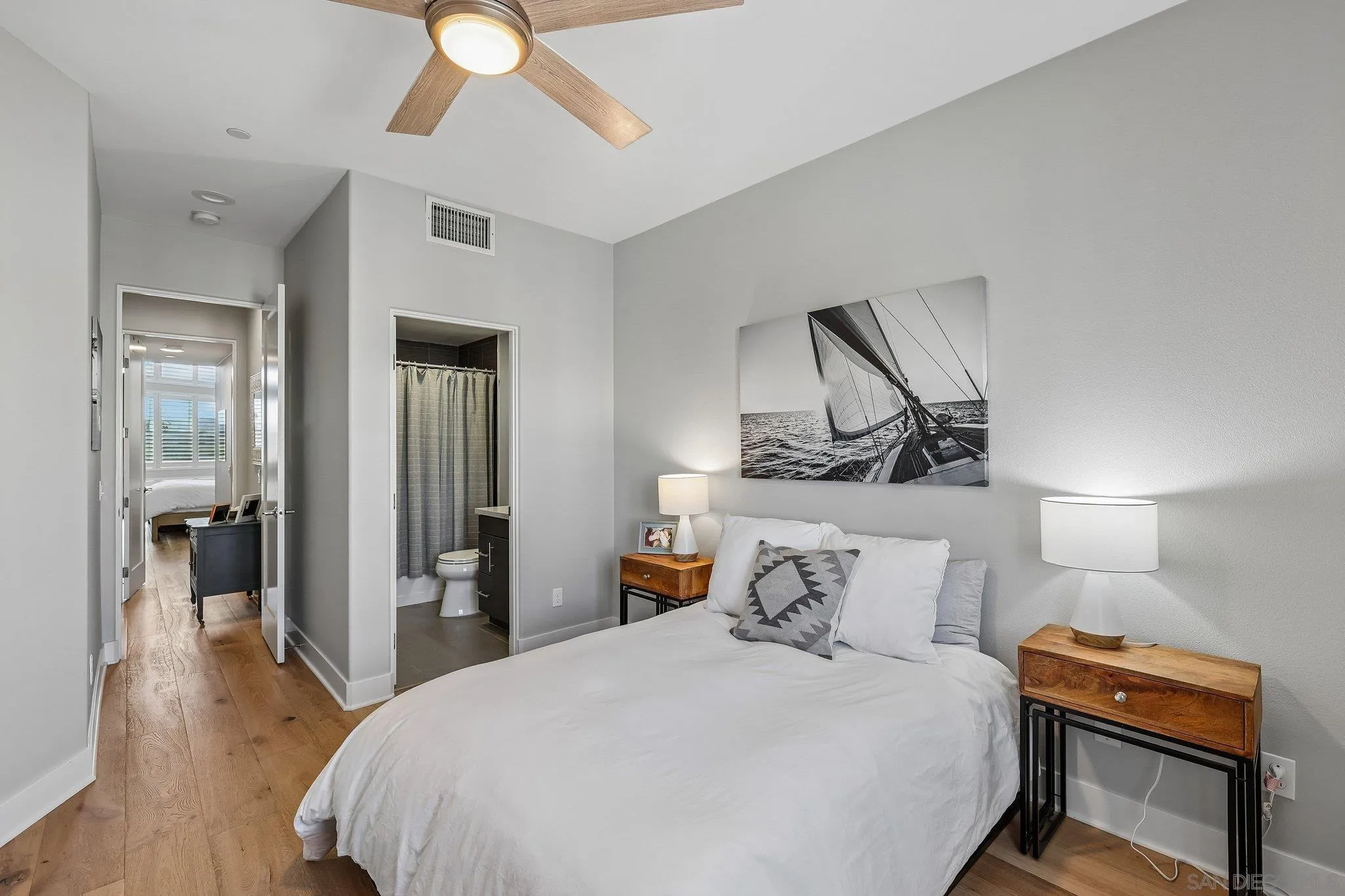 https://cdn.realtyfeed.com/cdn/127/260018340/08390aa99396fa6abf66e21d95b126a6.webp