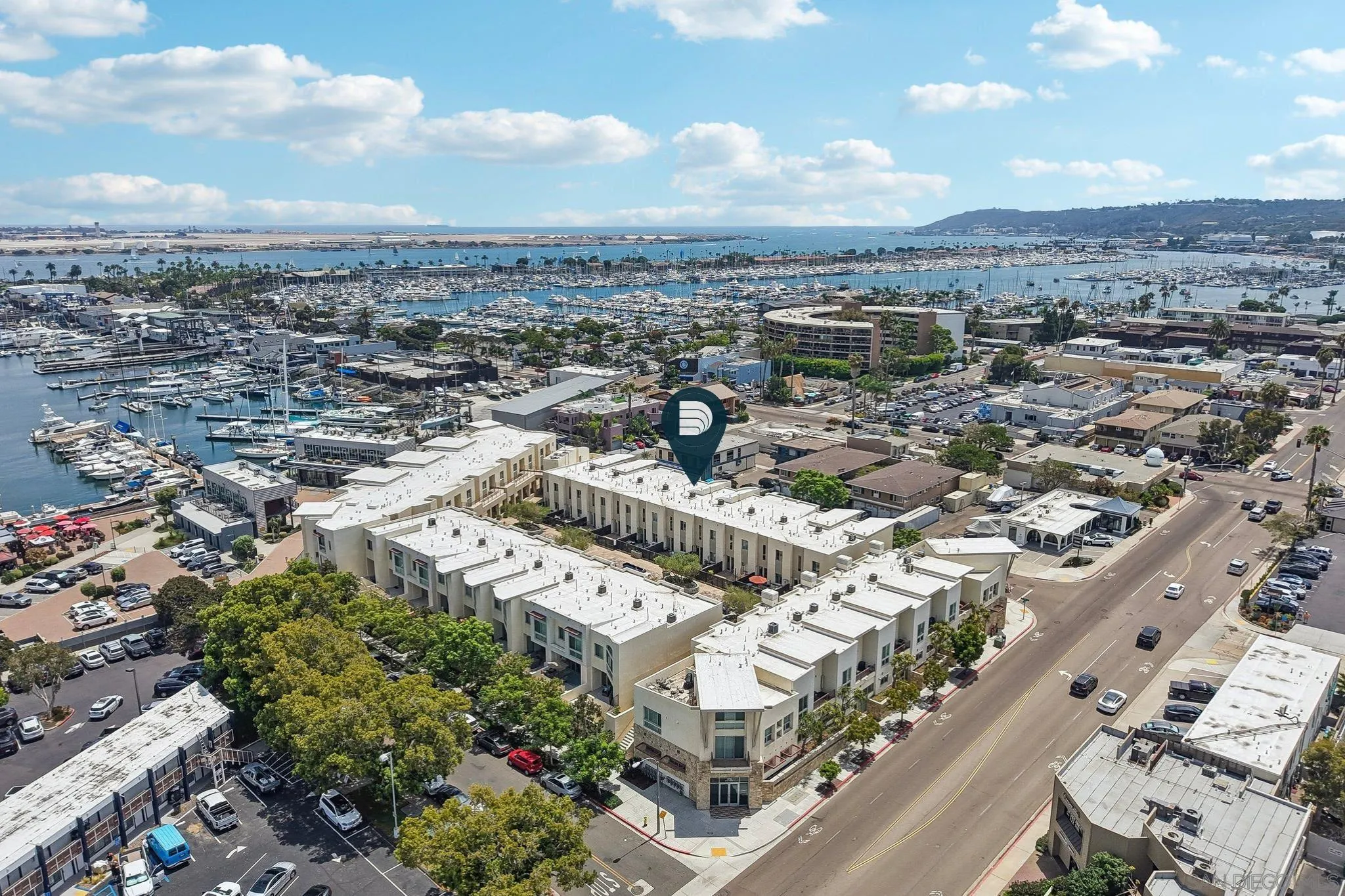 https://cdn.realtyfeed.com/cdn/127/260018340/0adedd5156ab0ff64199d4cb282959f3.webp