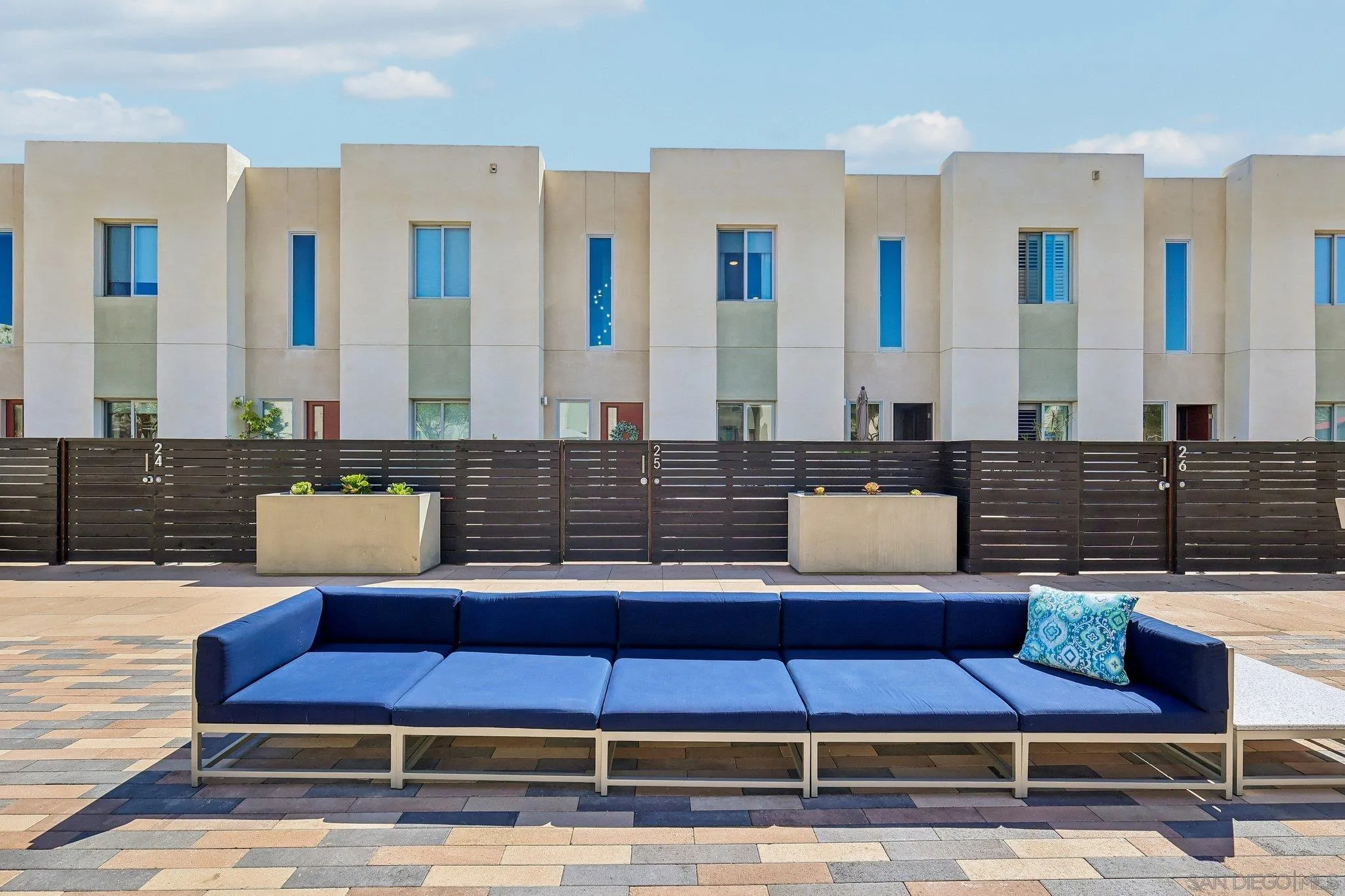 https://cdn.realtyfeed.com/cdn/127/260018340/11a90b2794227ae8196ef2248921330a.webp