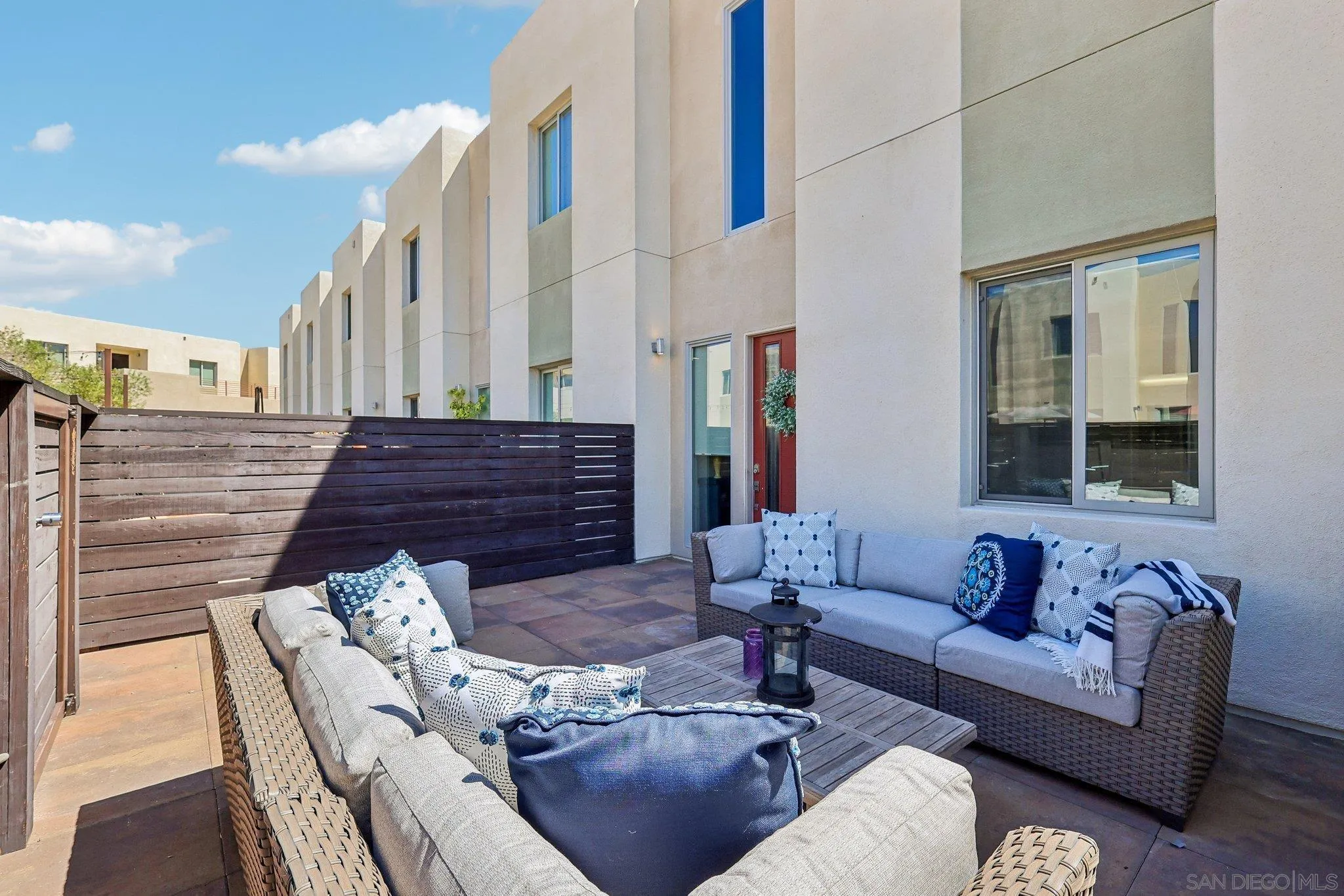 https://cdn.realtyfeed.com/cdn/127/260018340/6d39e33fc3730feb0aff239779d75e27.webp