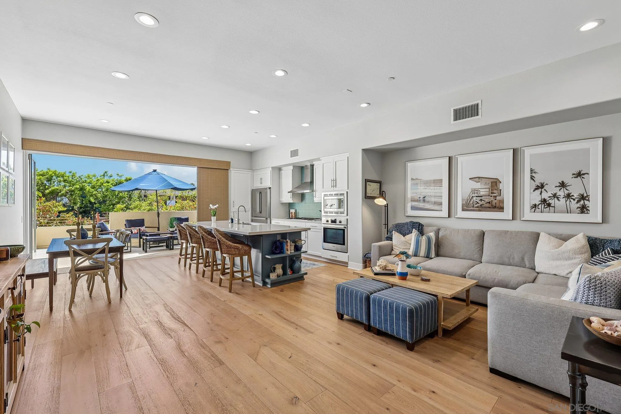 https://cdn.realtyfeed.com/cdn/127/260018340/7c7704bc7b25fc9d913922f4b3d5ab3e.webp