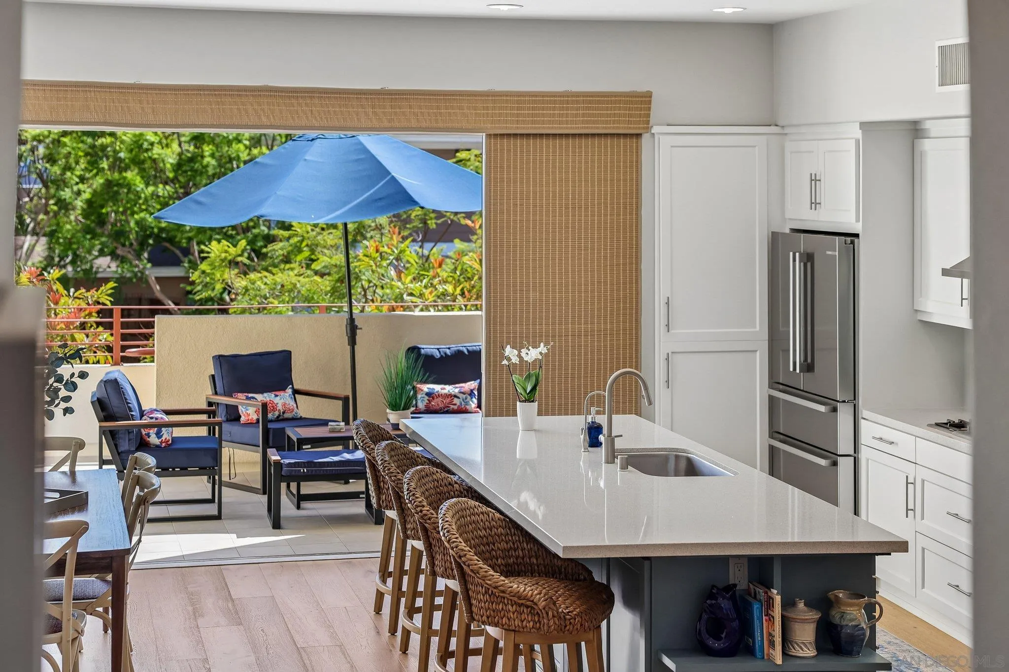 https://cdn.realtyfeed.com/cdn/127/260018340/b296e9856b5db876000891a8d4d564c0.webp