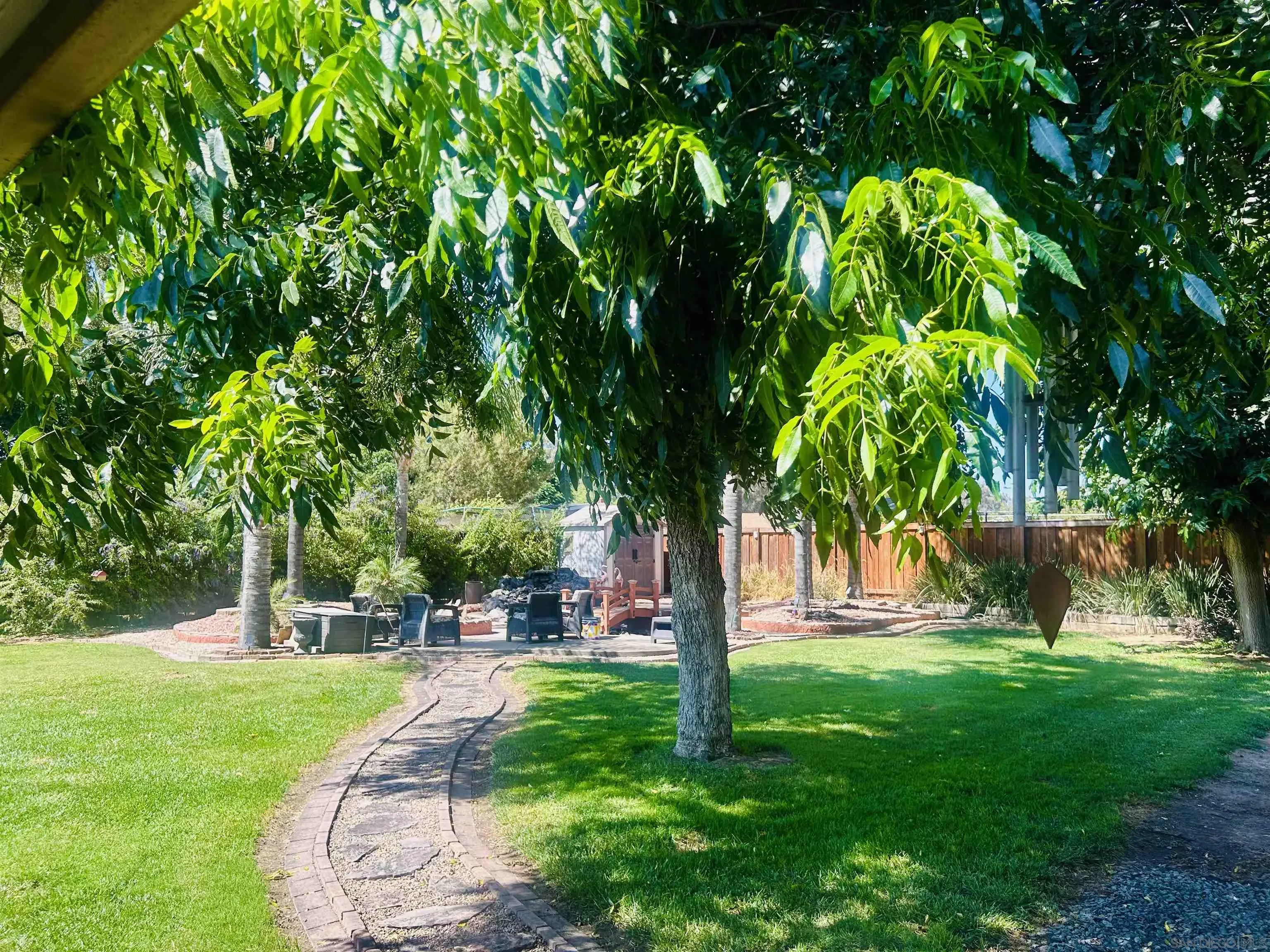 https://cdn.realtyfeed.com/cdn/127/260018343/0045f7b1feff64d4d3586740d20f52cf.webp