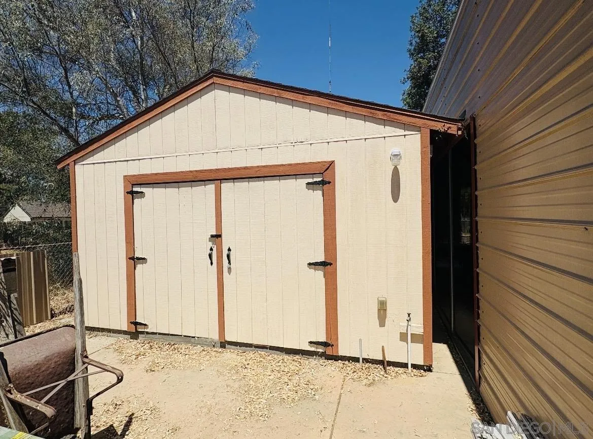 https://cdn.realtyfeed.com/cdn/127/260018343/3c7e3c65f8b22af198bd9e8bc7157c57.webp