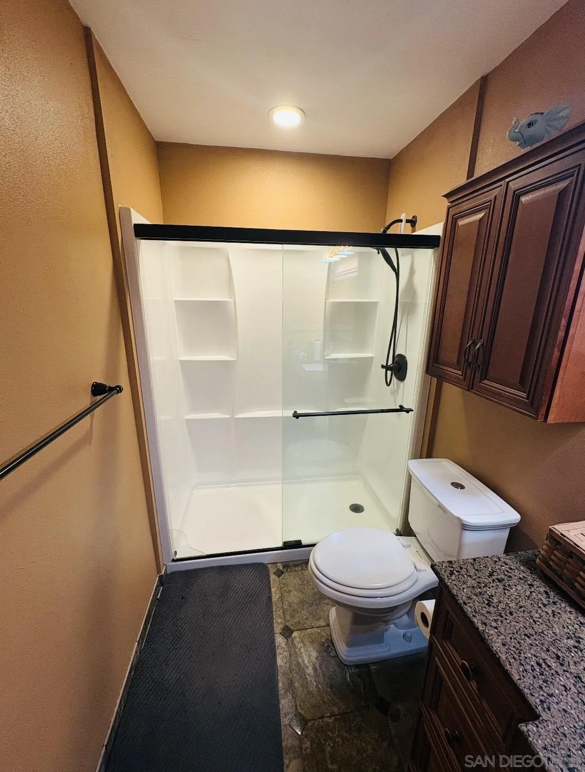 https://cdn.realtyfeed.com/cdn/127/260018343/47b557e9ed2d6111399de269739effa2.webp