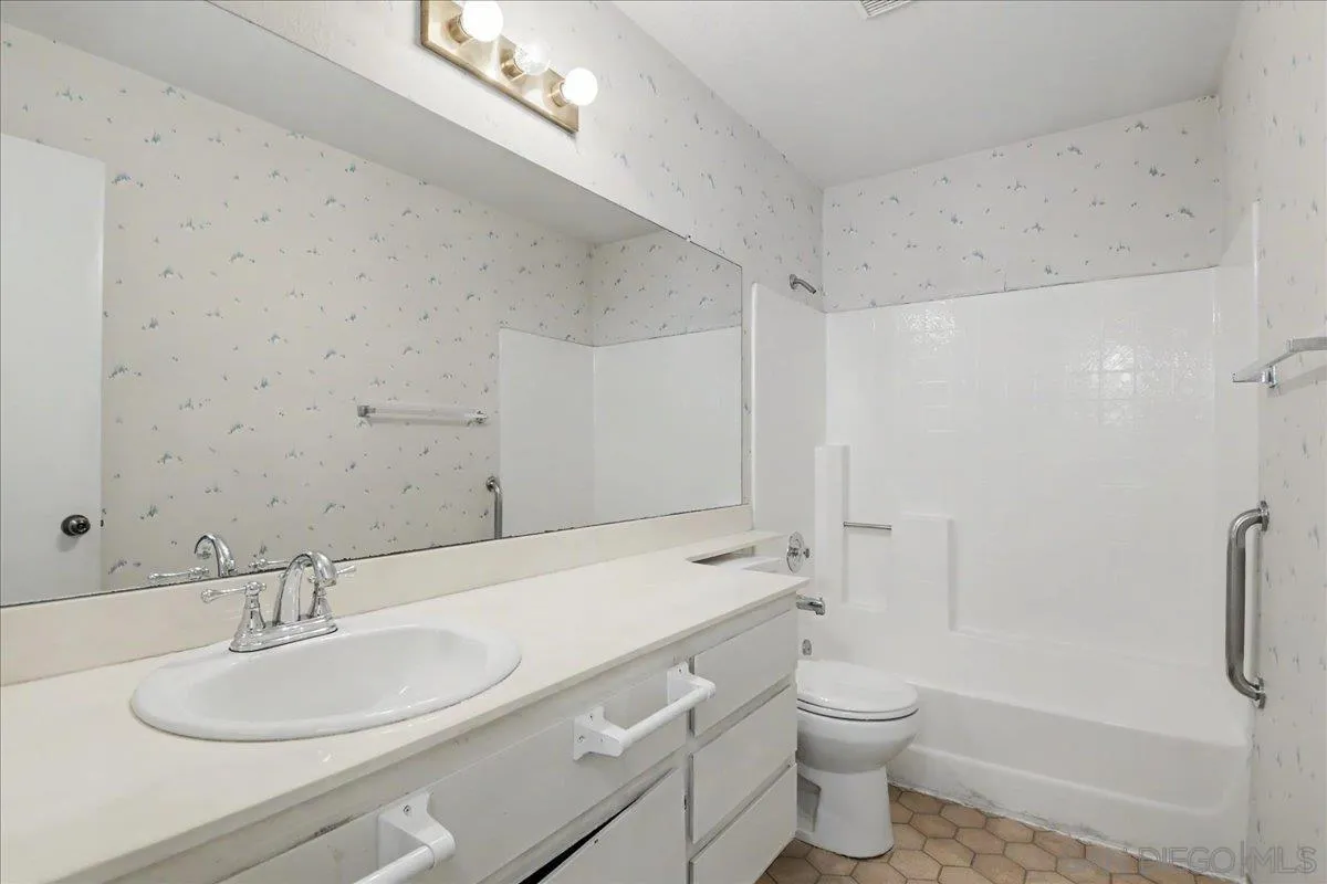 https://cdn.realtyfeed.com/cdn/127/260018346/036af34e22d5393964f0ce85e8e81d24.webp