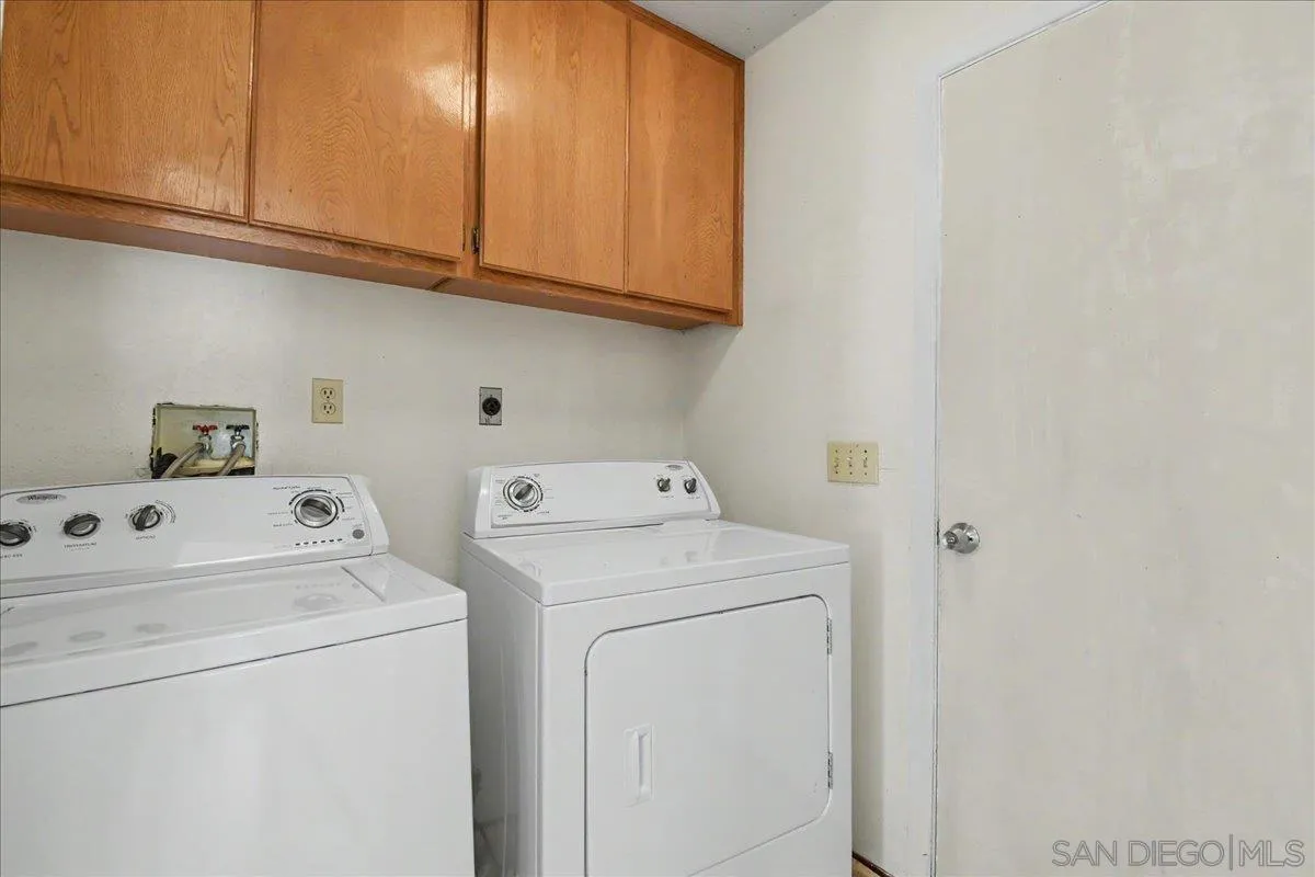 https://cdn.realtyfeed.com/cdn/127/260018346/aeaa734e14fb659ce0789f02c86dad49.webp