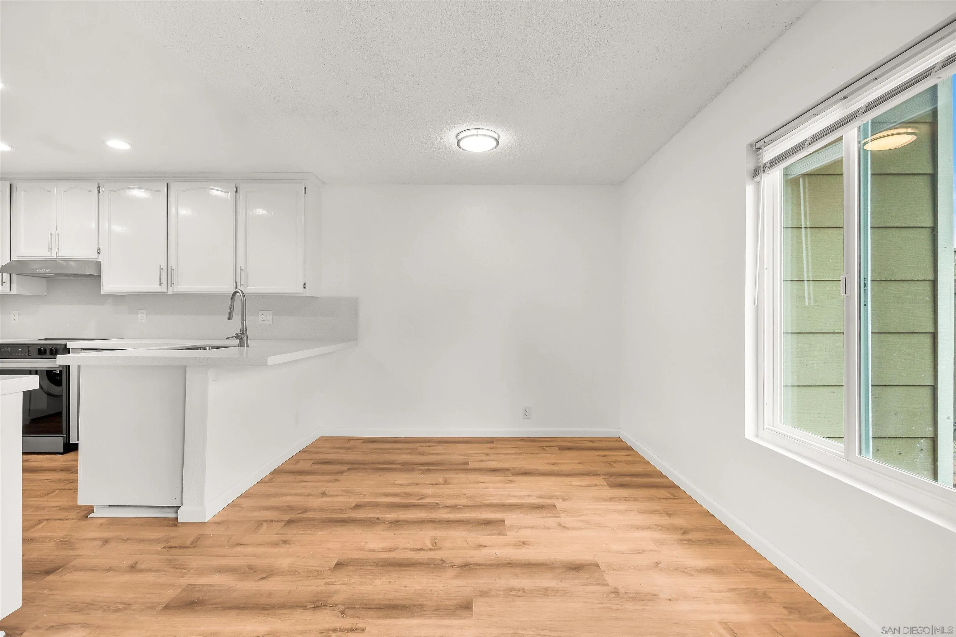 2366 Adirondack Row Unit 6, San Diego, CA 92139 - Photo 5 of 19, San Diego, CA