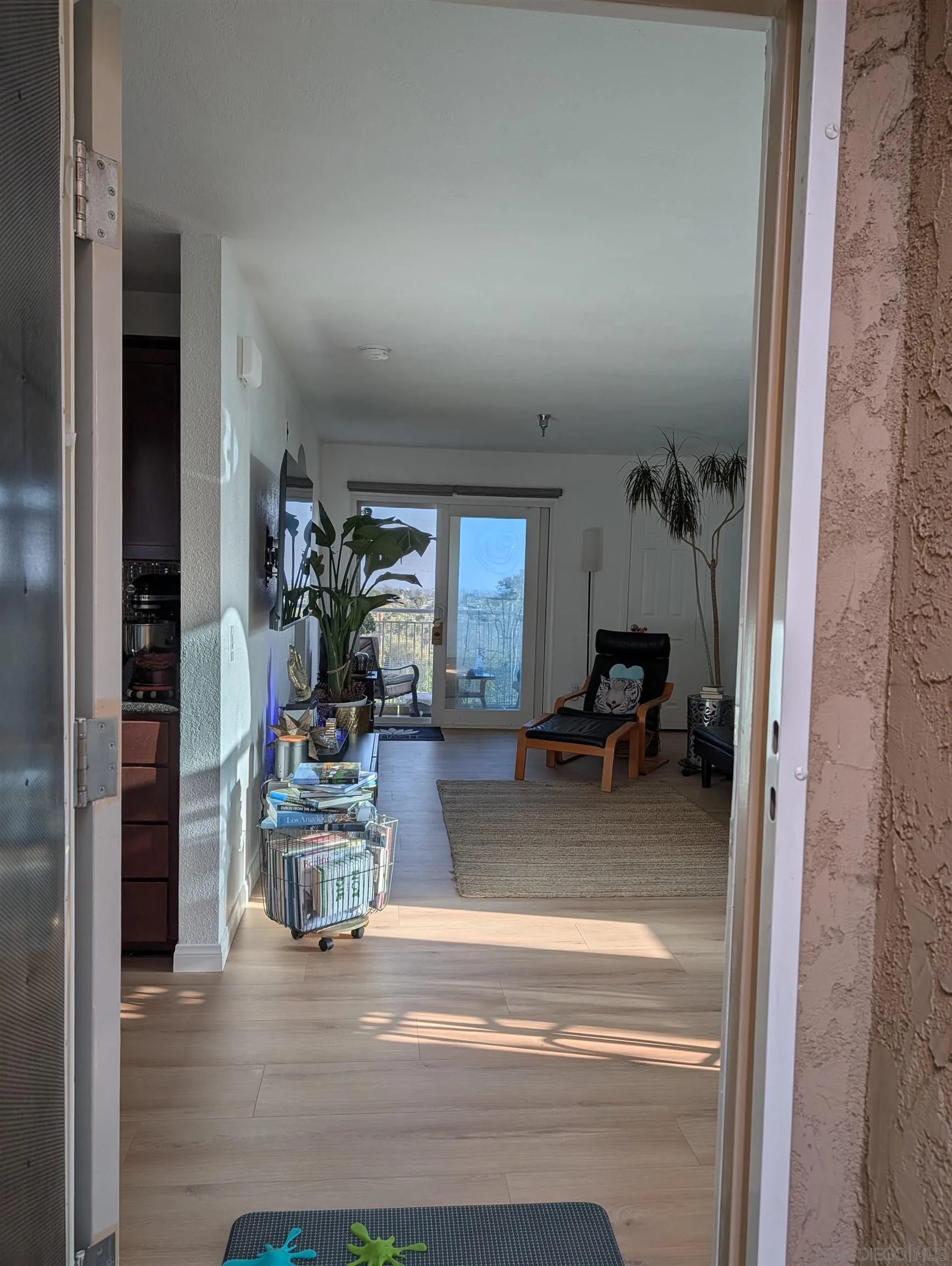 https://cdn.realtyfeed.com/cdn/127/260018358/36d1b76bab571f2b3345bee5d24513b5.webp
