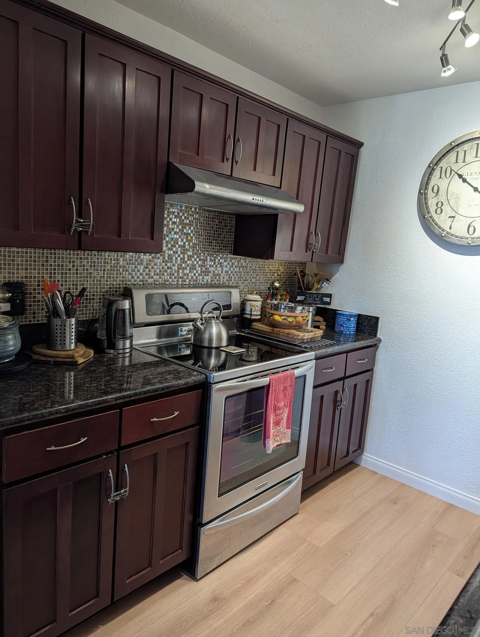 https://cdn.realtyfeed.com/cdn/127/260018358/4950cca1fc0dab4d7b883f77d9aafdc7.webp