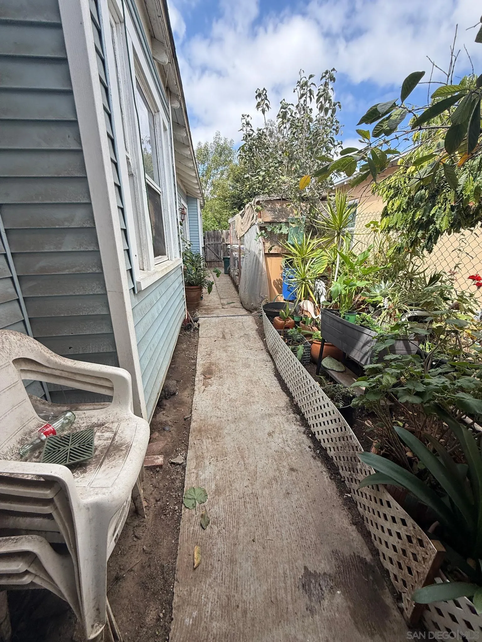 https://cdn.realtyfeed.com/cdn/127/260018359/a6beed80979eebbb8465927623efaf3f.webp