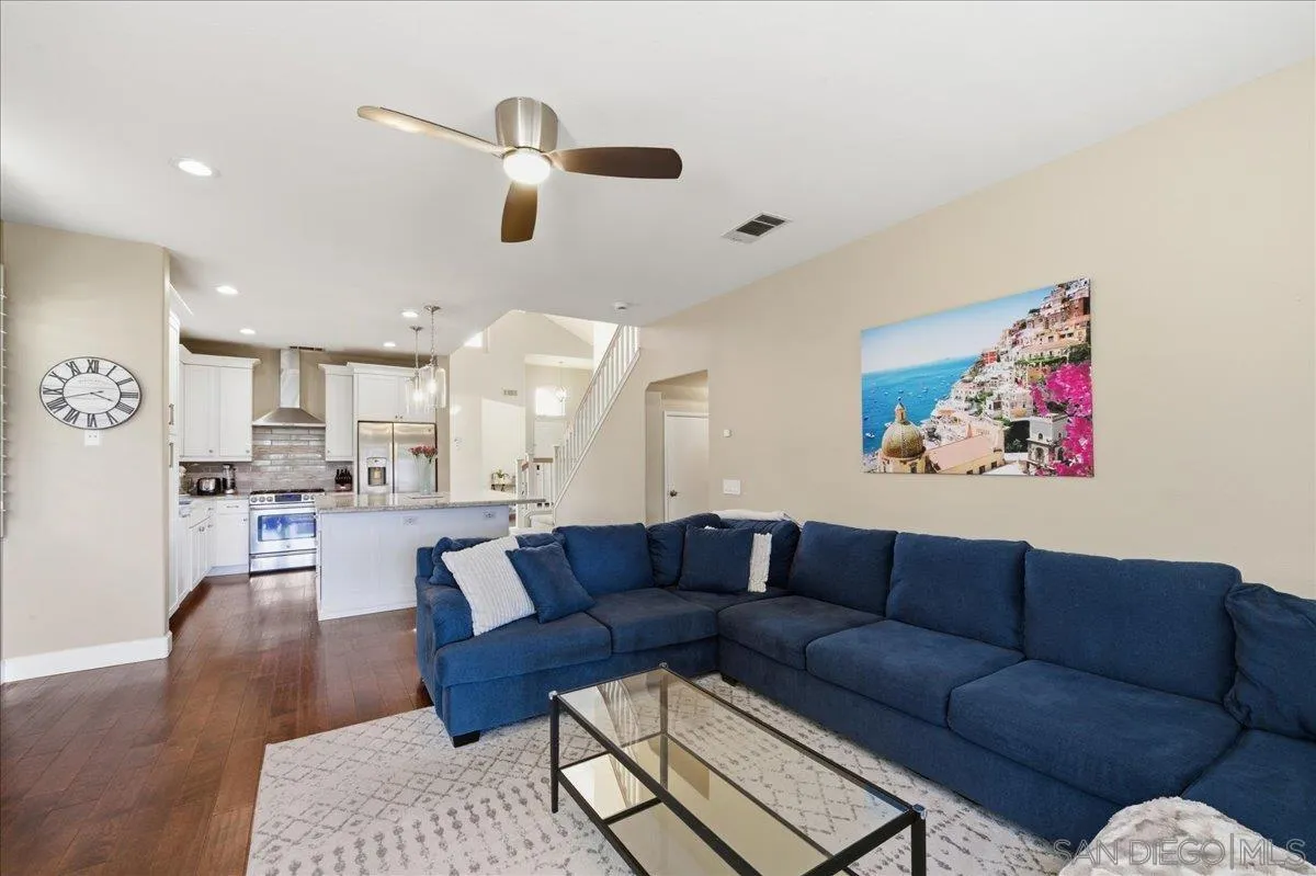 https://cdn.realtyfeed.com/cdn/127/260018360/299bef52059100df83ffdd2ff2fe9aad.webp