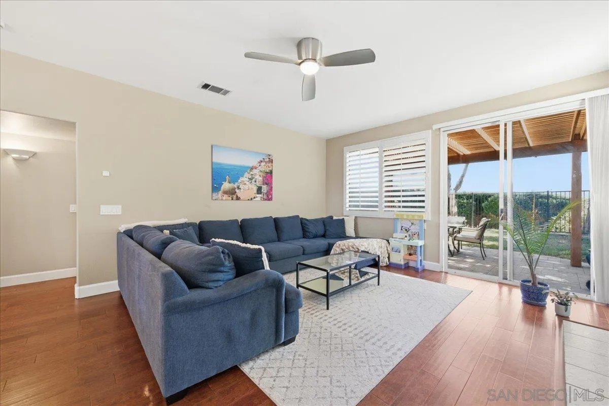https://cdn.realtyfeed.com/cdn/127/260018360/be9347d9fad814e768c2d77ff54871d4.webp