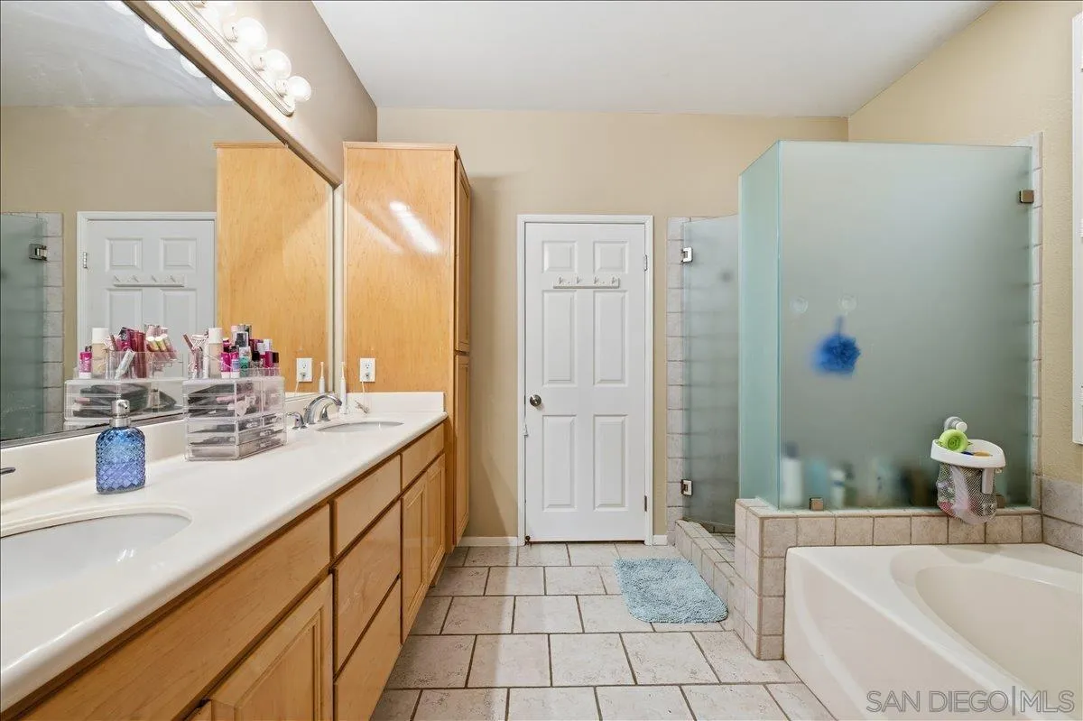 https://cdn.realtyfeed.com/cdn/127/260018360/cbd3277064d2ff6393700ac85df33065.webp