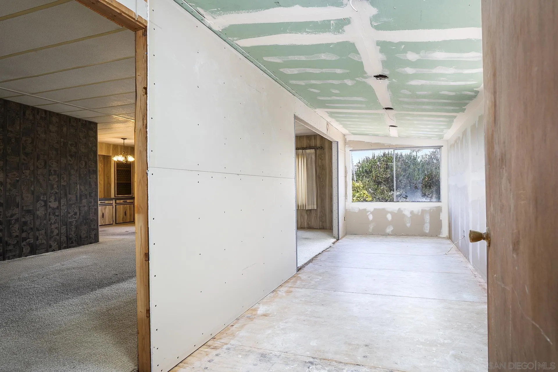 https://cdn.realtyfeed.com/cdn/127/260018362/17eb6f3e26f51150ce7b5ffd76edfc36.webp