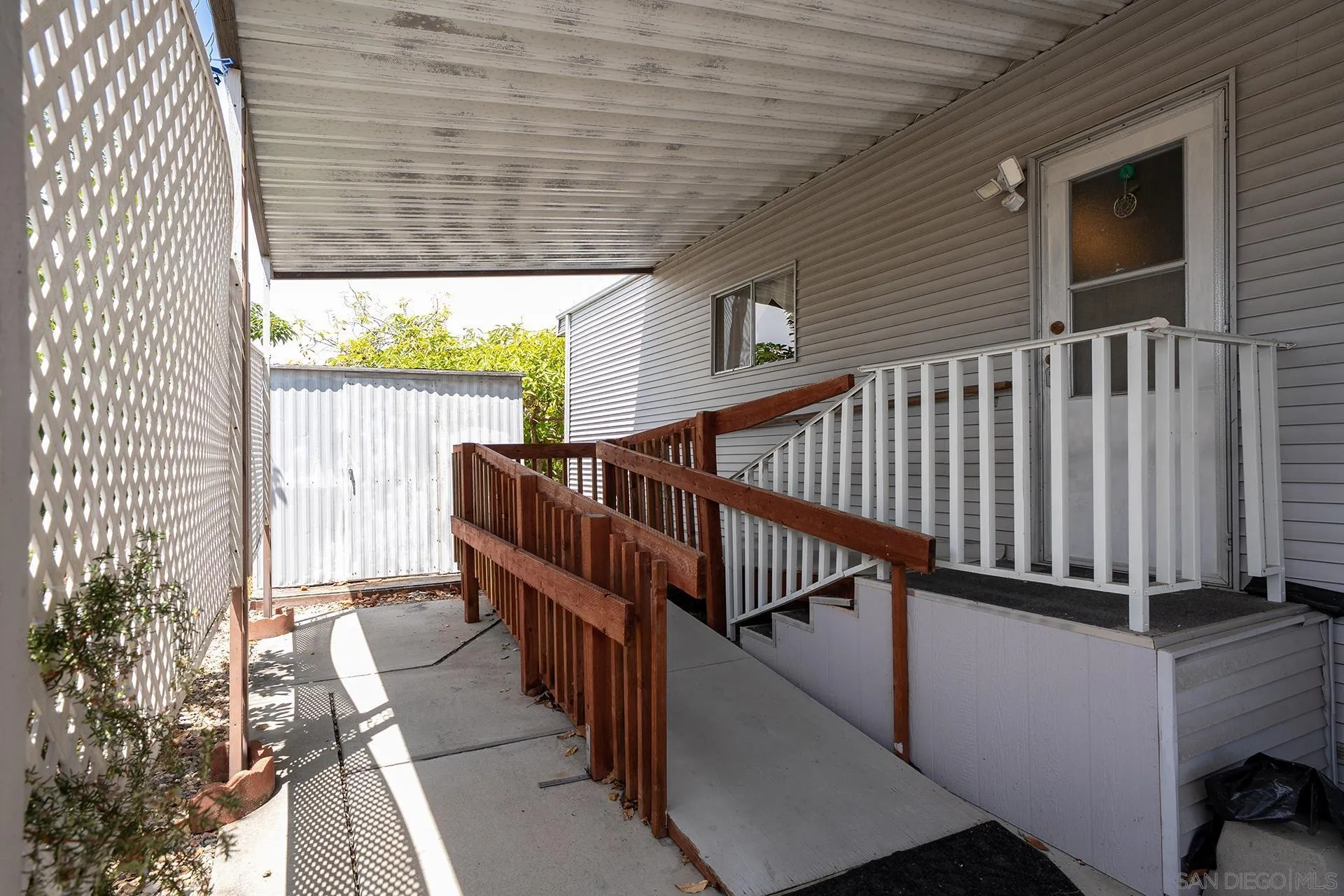 https://cdn.realtyfeed.com/cdn/127/260018362/835d1c08d2ee580b0186c6a78baf26eb.webp