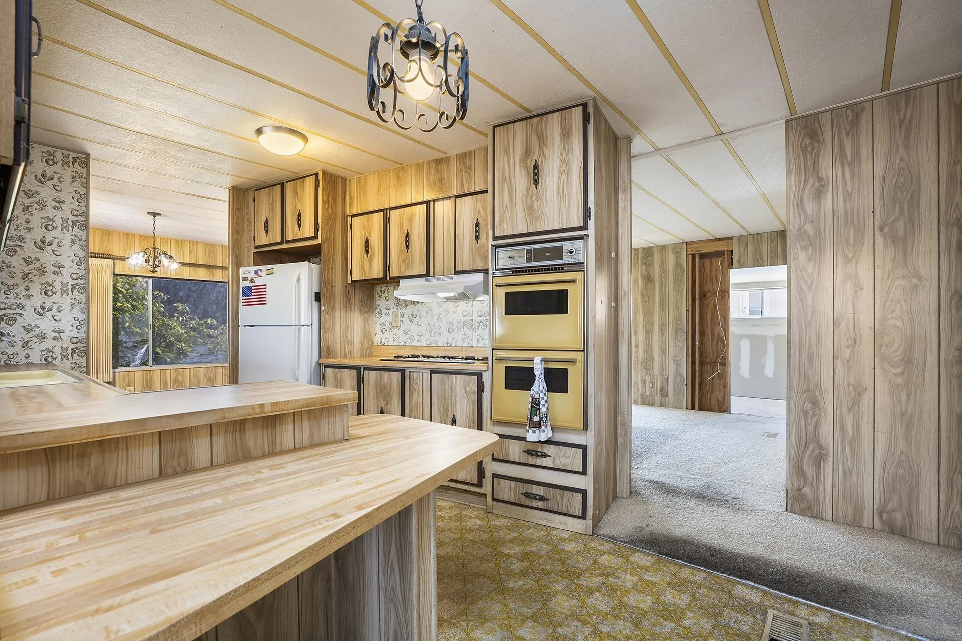 https://cdn.realtyfeed.com/cdn/127/260018362/890dcd13ef560105ee40f23de1b29288.webp